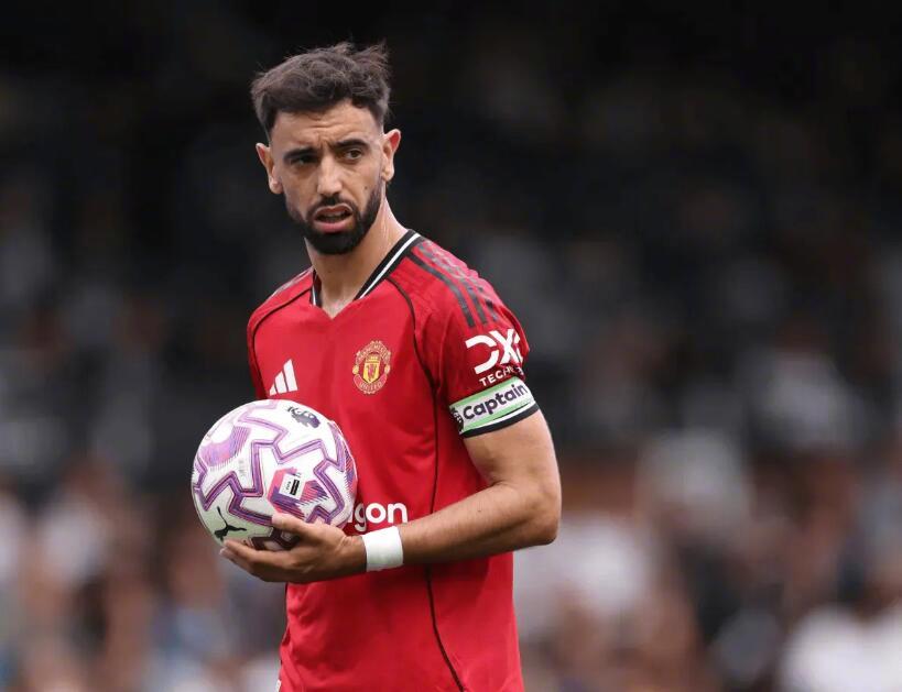 曼联队长布鲁诺-费尔南德斯或明夏离队 拜仁慕尼黑密切关注其动向