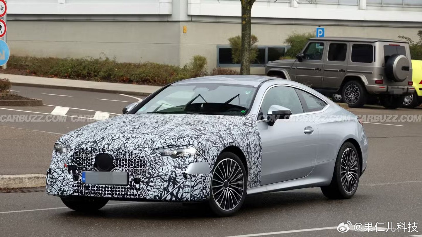 奔驰CLE轿跑中期改款路测曝光，前脸调整为主