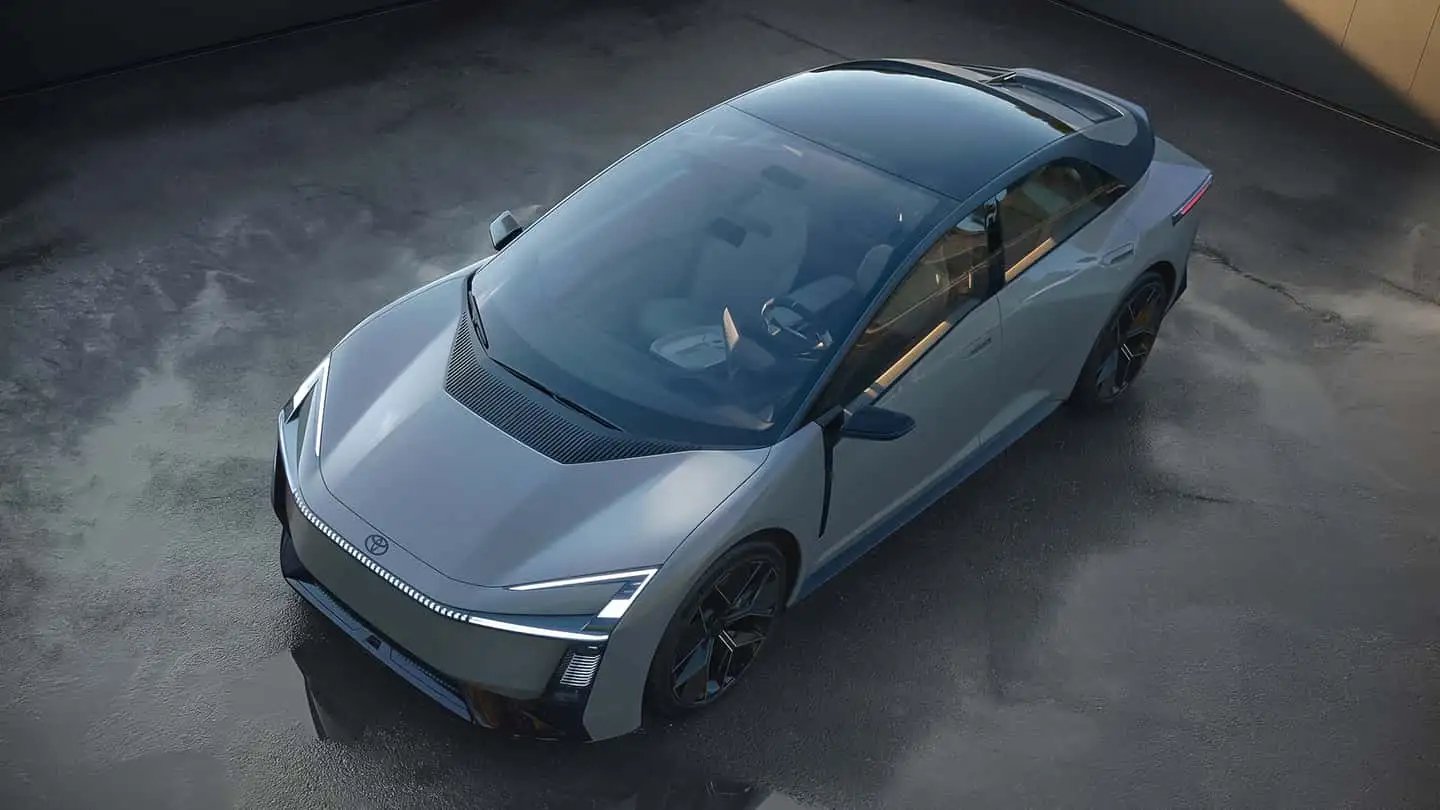 丰田全新一代卡罗拉首秀，支持油电混多种动力