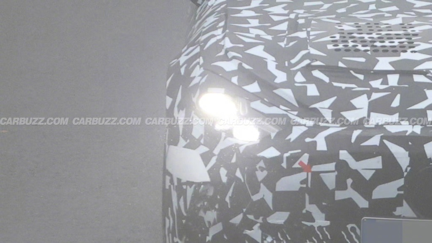 奔驰AMG GT纯电轿跑暴雨挑战纽北赛道