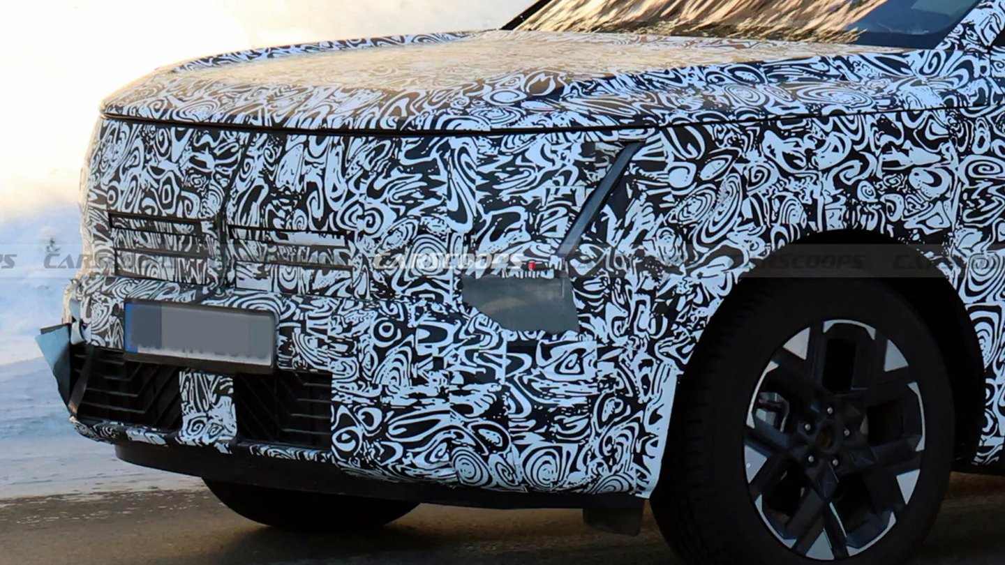 现代2027款途胜路测图曝光，采用隐藏式门把手