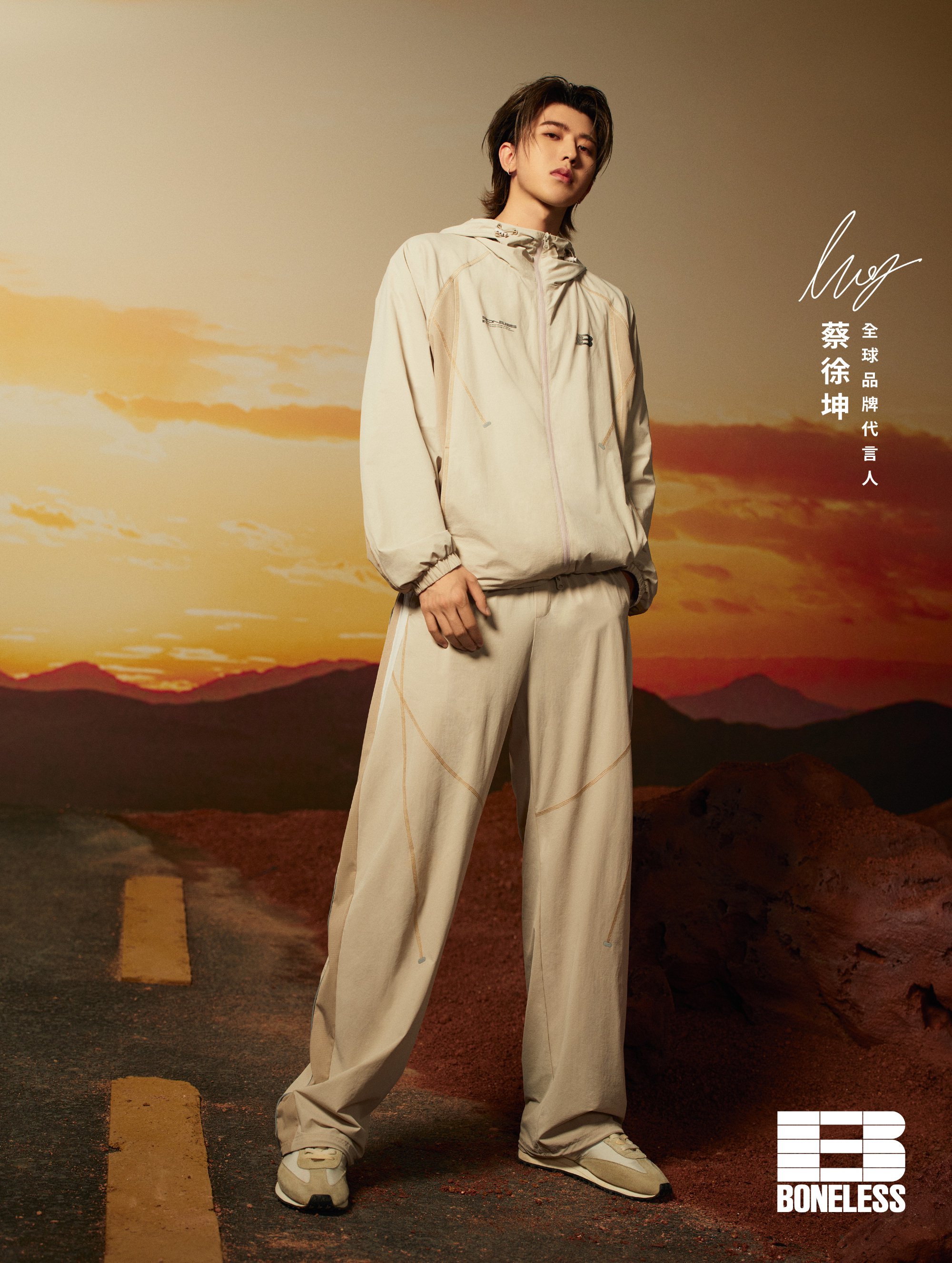 蔡徐坤春夏型录发布