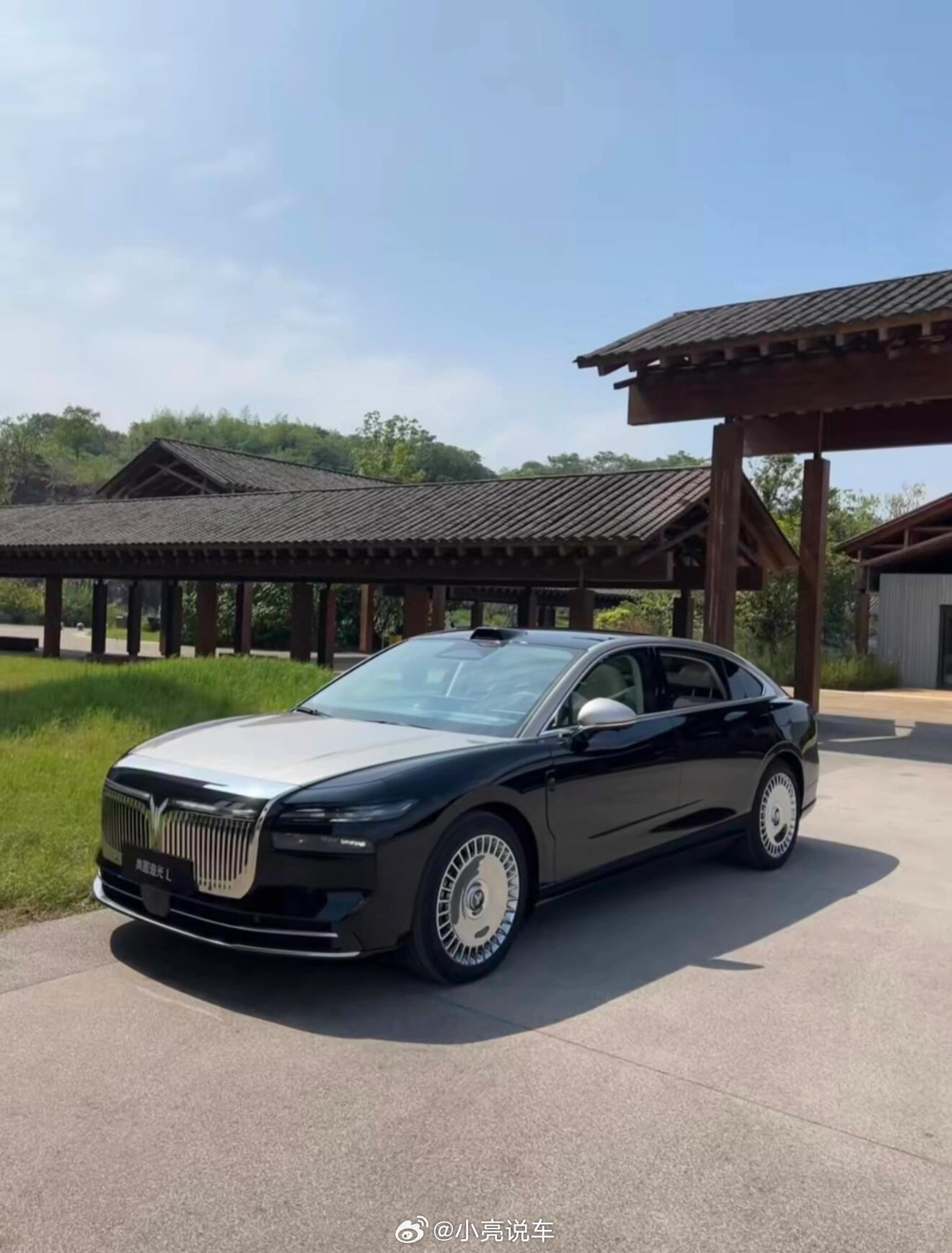 岚图追光L以新中式豪华重构电动轿跑美学