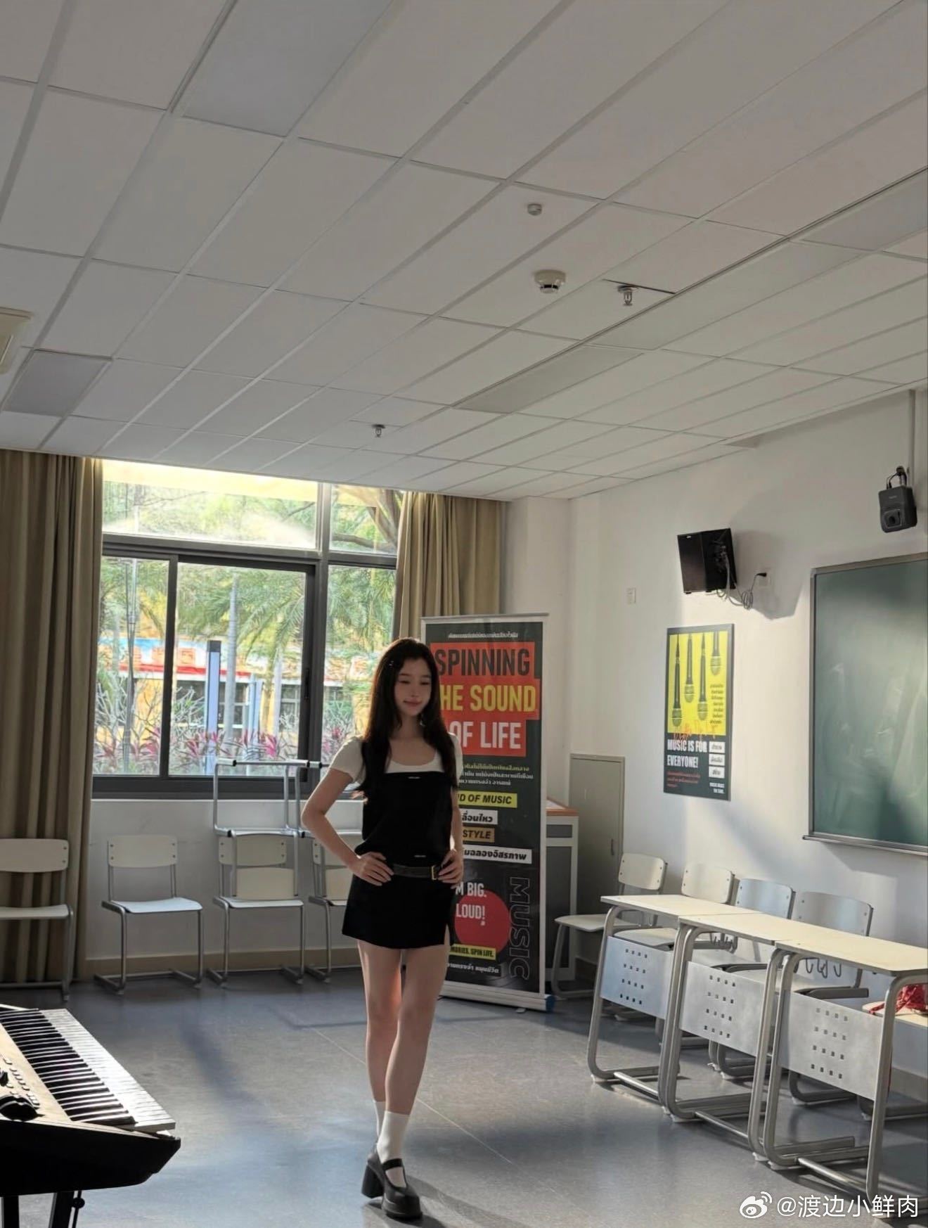 虞书欣《双轨》热播后ins十天涨粉40万