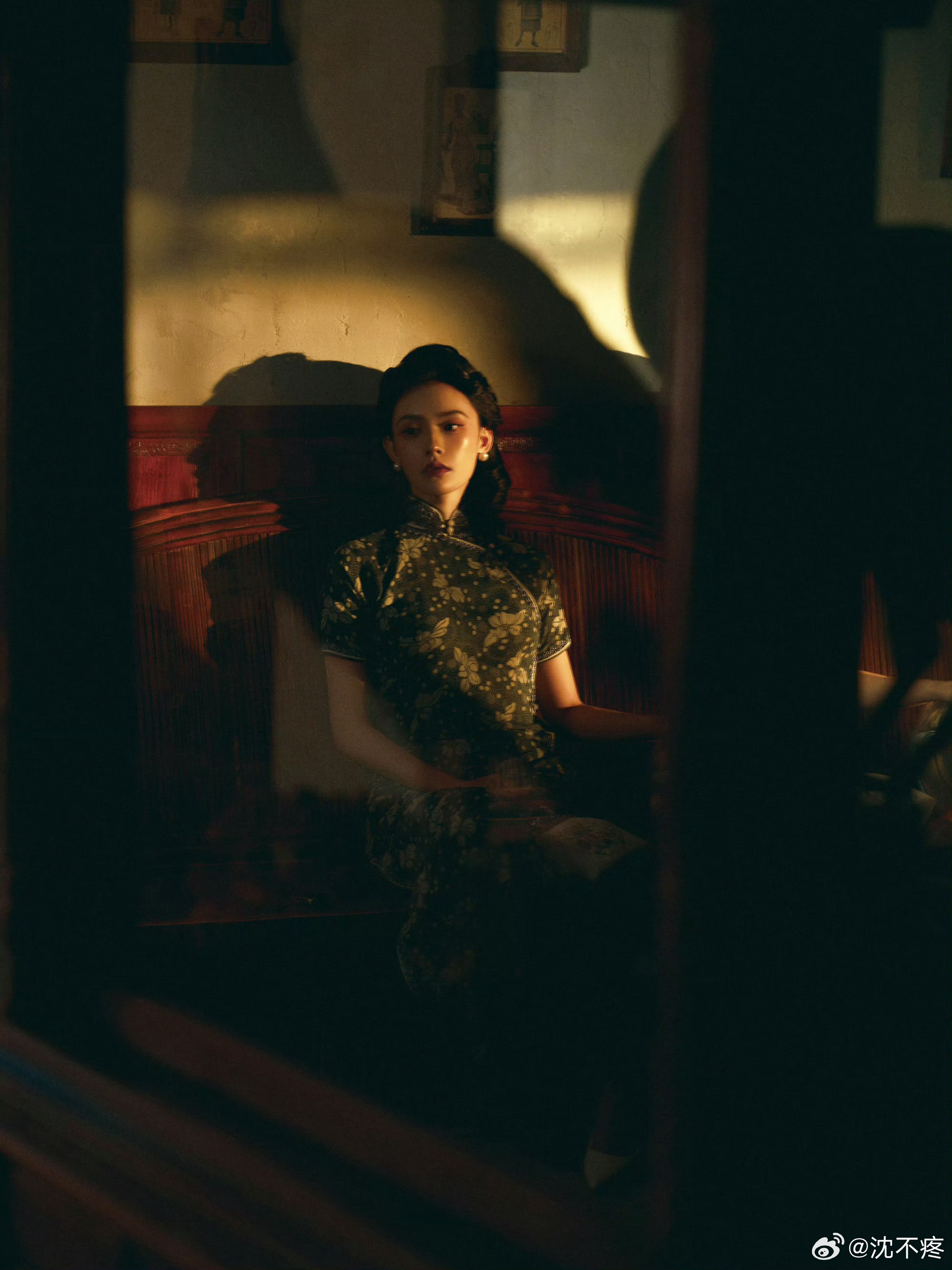 尖叫之夜林允三套造型风格多变