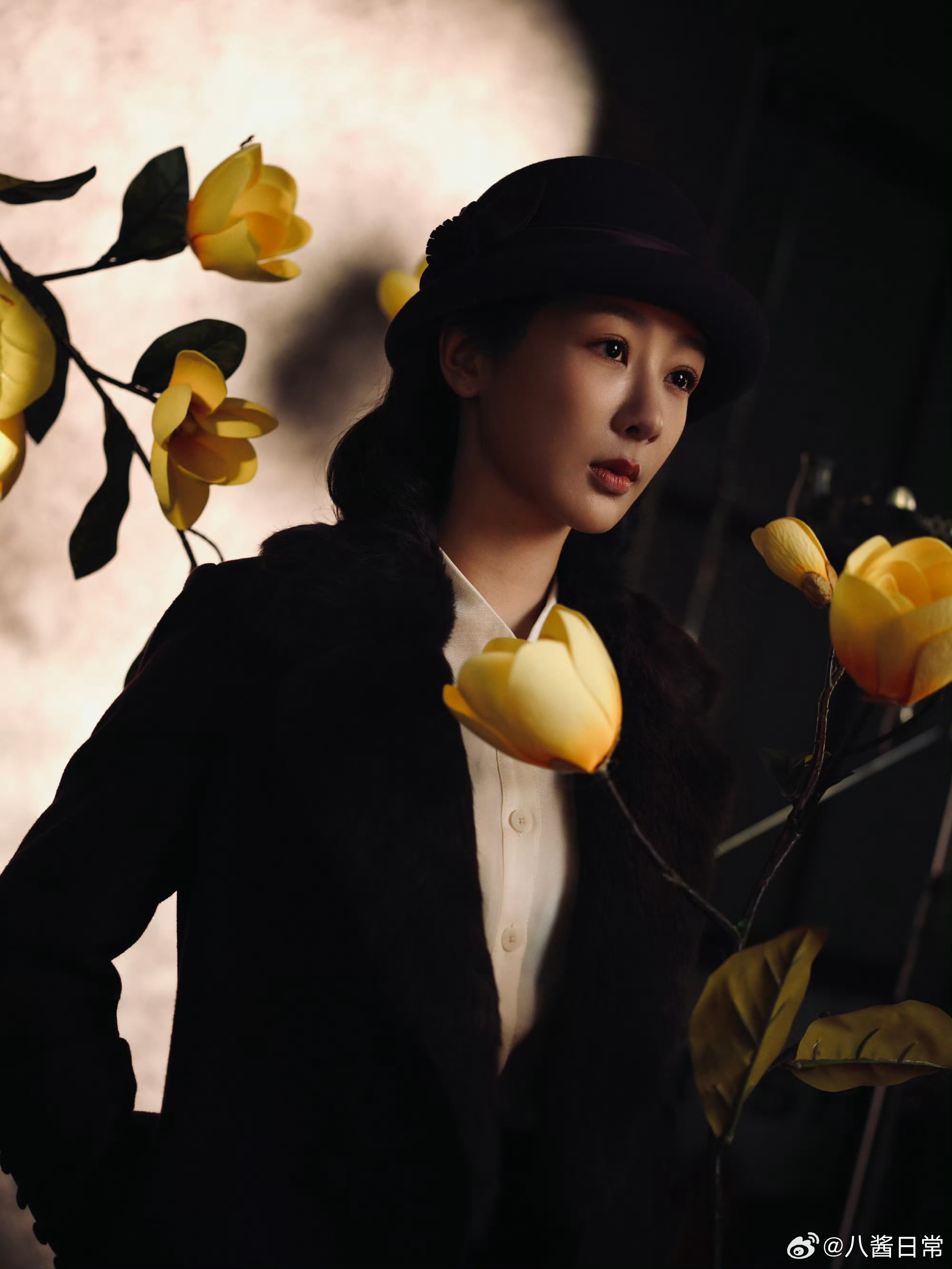 杨紫《玉兰花开君再来》董竹君造型曝光