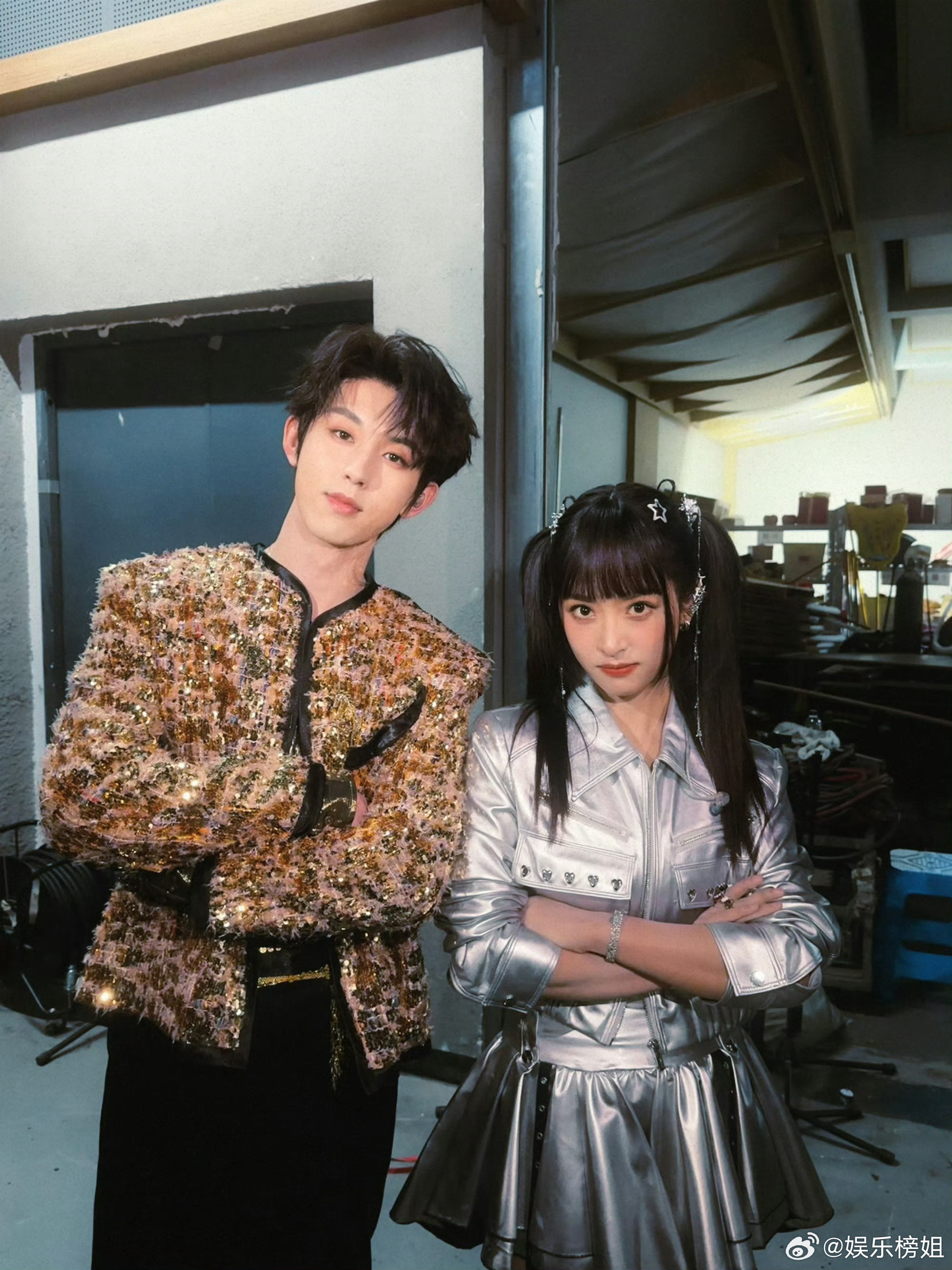 沈月晒湖南春晚后台合照，与郭俊辰陈哲远王玉雯同框