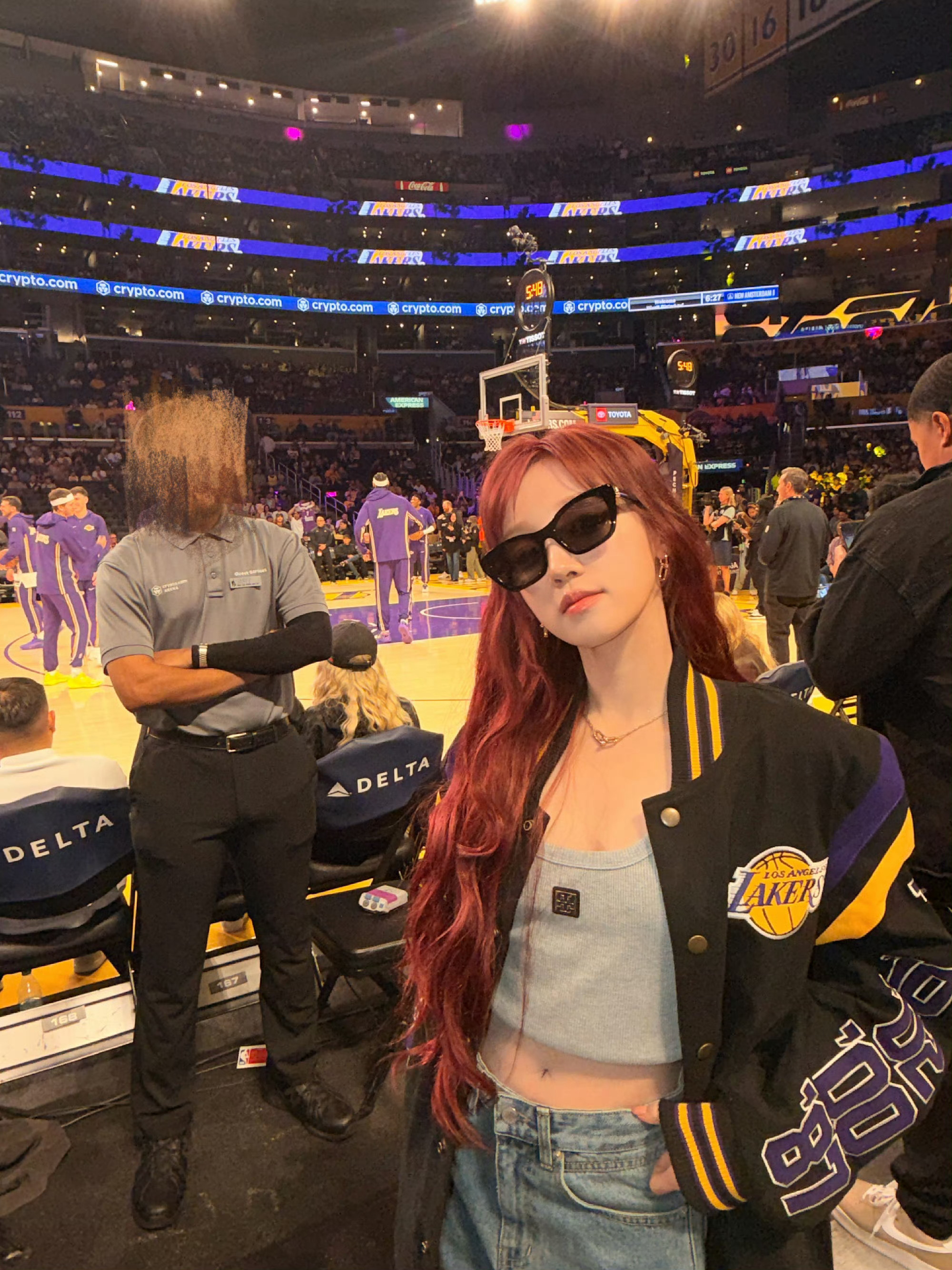 宋雨琦获詹姆斯比心互动，自称忠实詹蜜