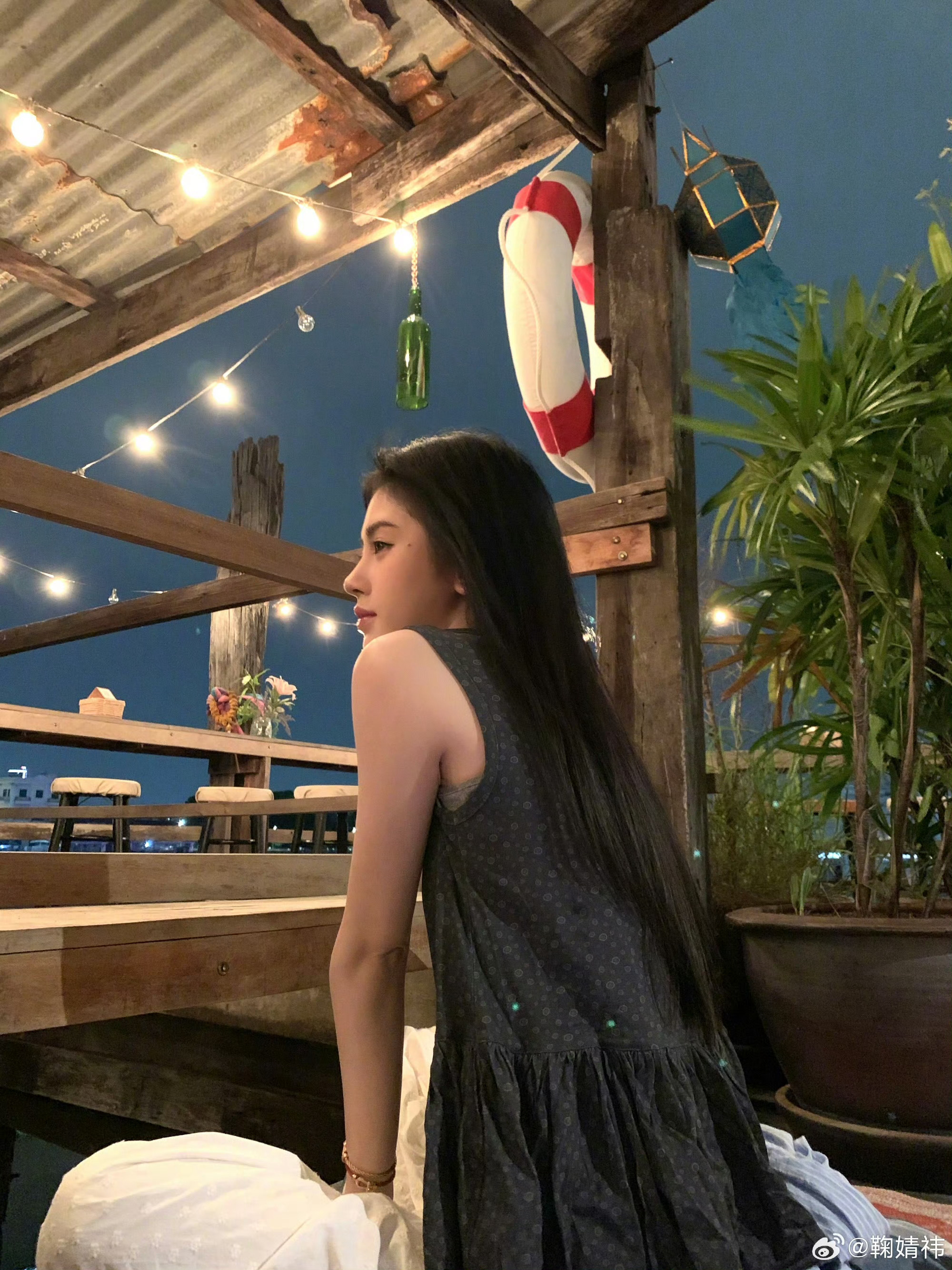 鞠婧祎穿夏装晒早春plog