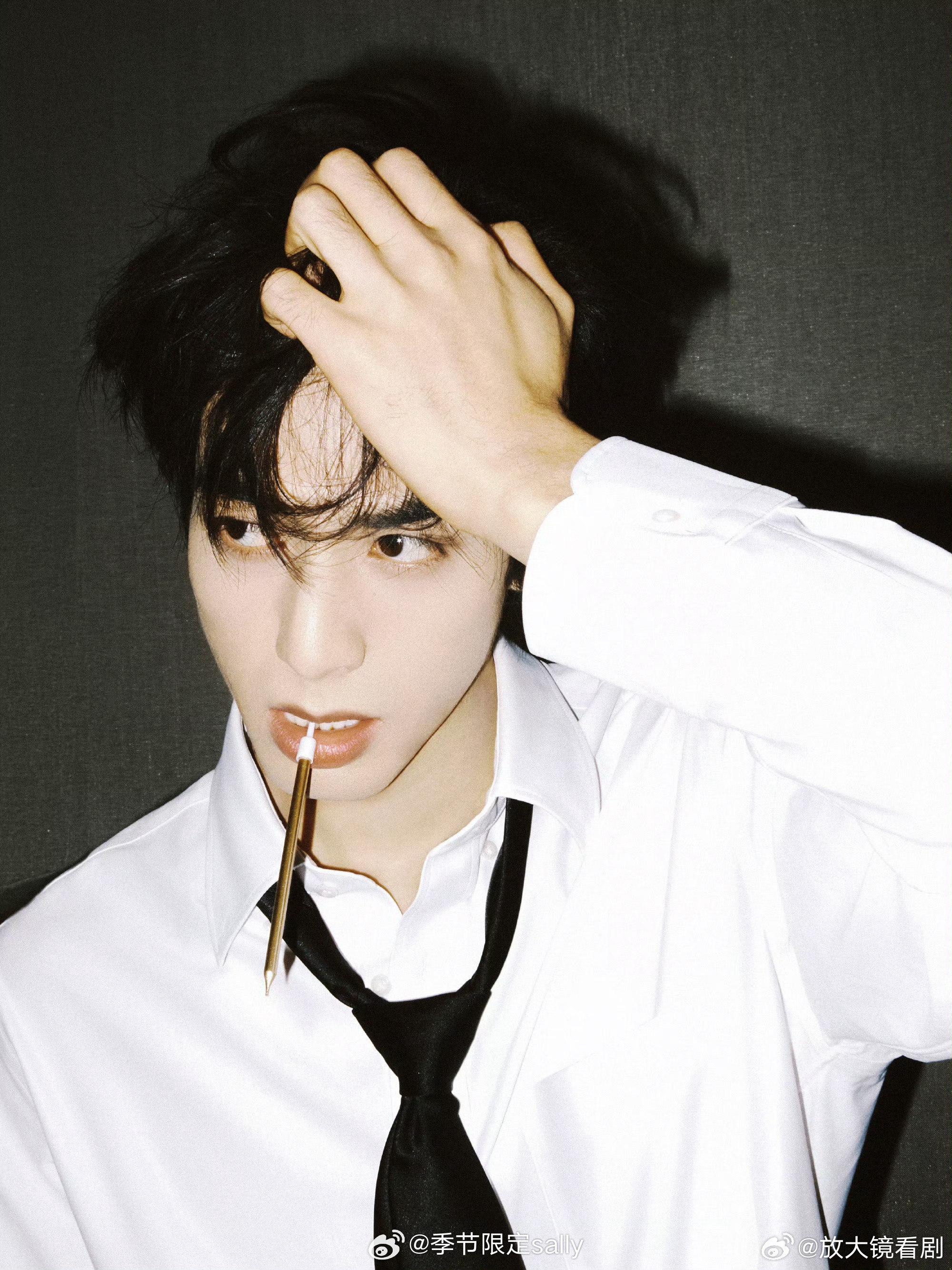 宋威龙庆祝27岁生日，粉丝暖心祝福