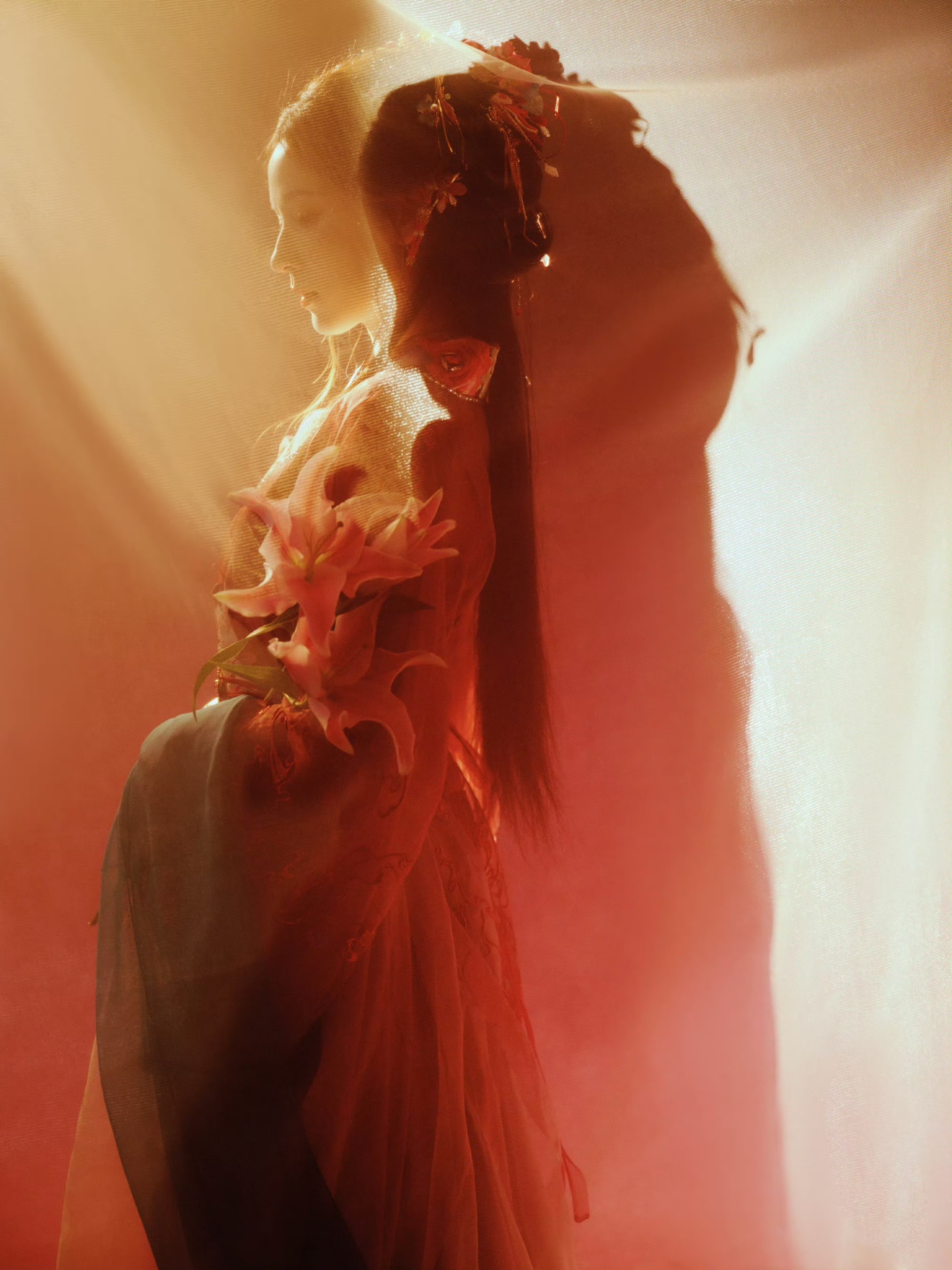 张予曦郭碧婷同台演绎花神双生之美