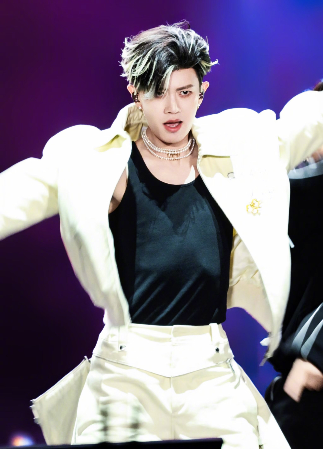 任嘉伦新专辑《37·单枪匹马》试听发布