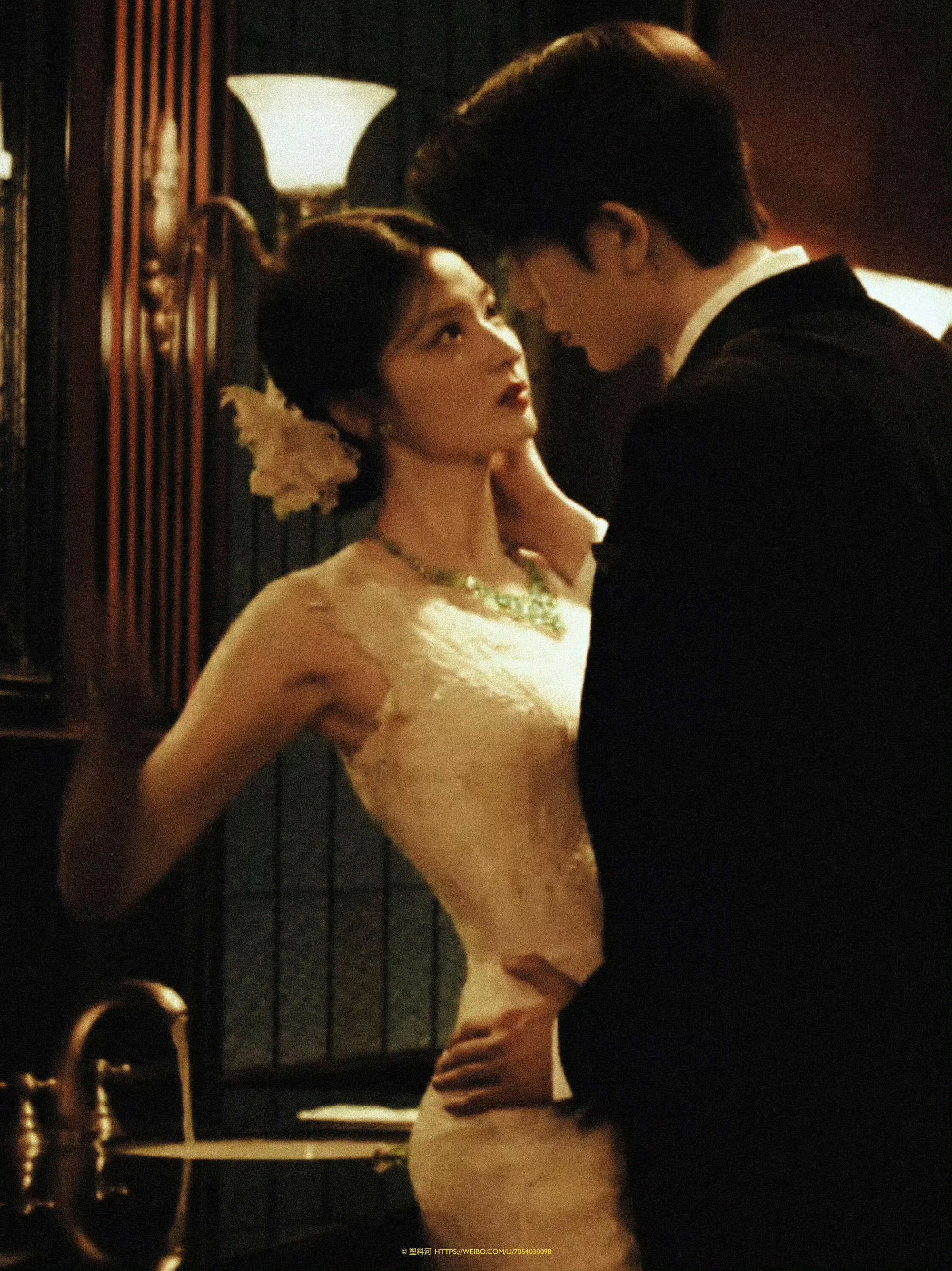 张凌赫王楚然同框湖南跨年，民国CP提前亮相