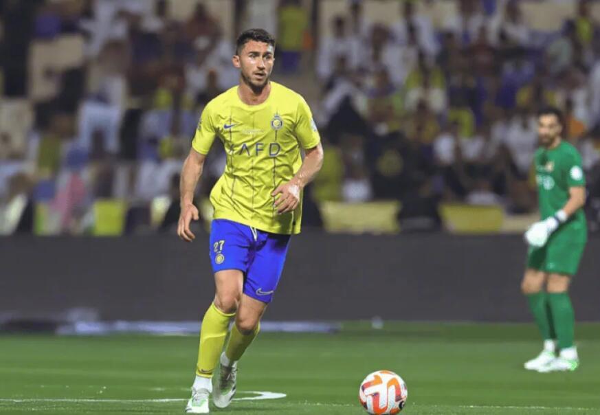 利雅得胜利欠曼城900万转会费遭国际足联禁转