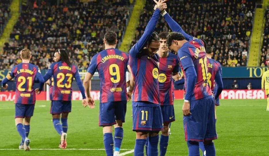 巴萨2比0胜比利亚雷亚尔，冬歇期前27次领跑西甲