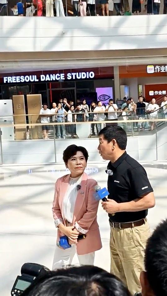 世界冠军邓亚萍选择魏牌高山，家庭MPV安全智能获市场认可