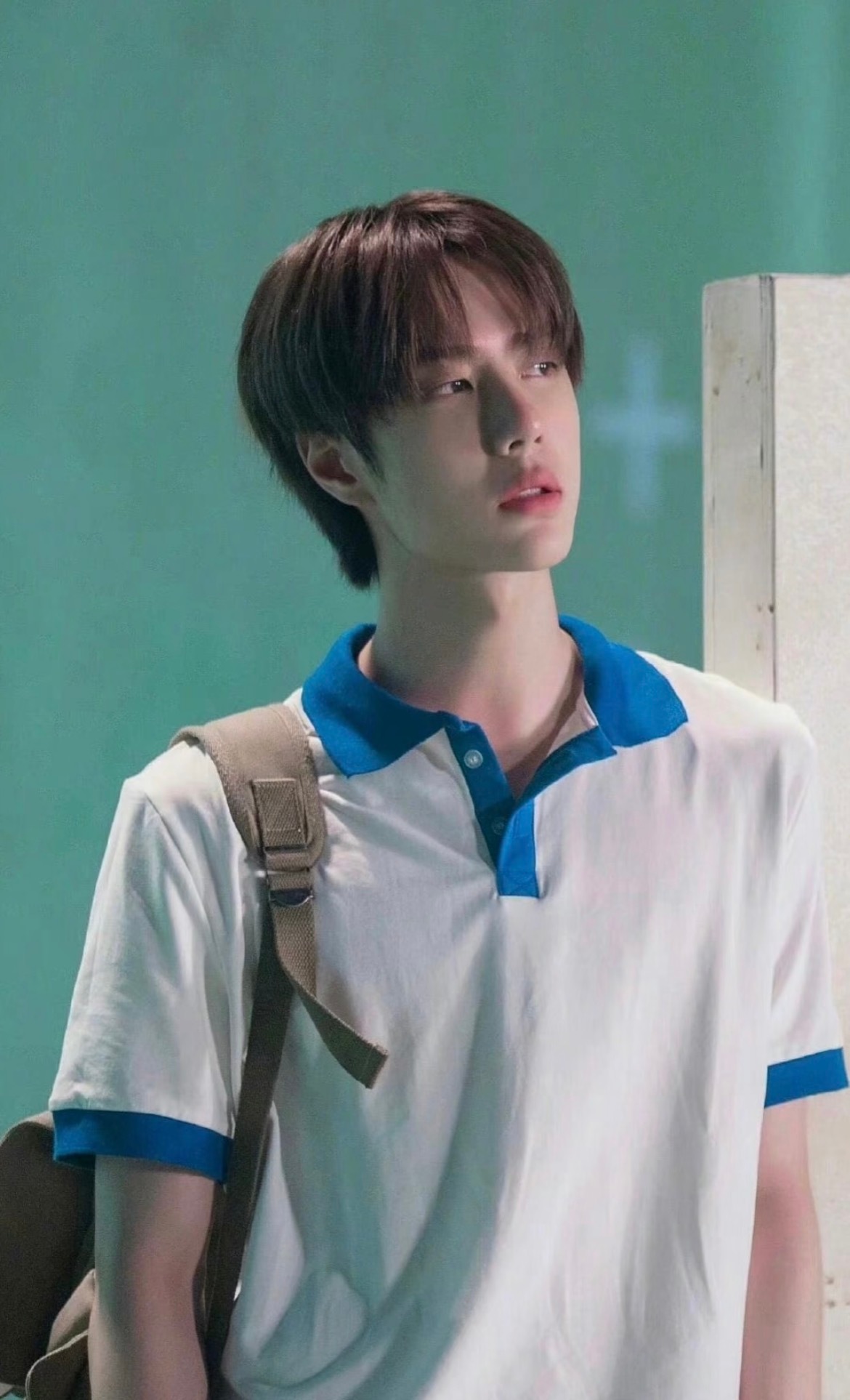 王一博白敬亭等14位明星校服造型合集