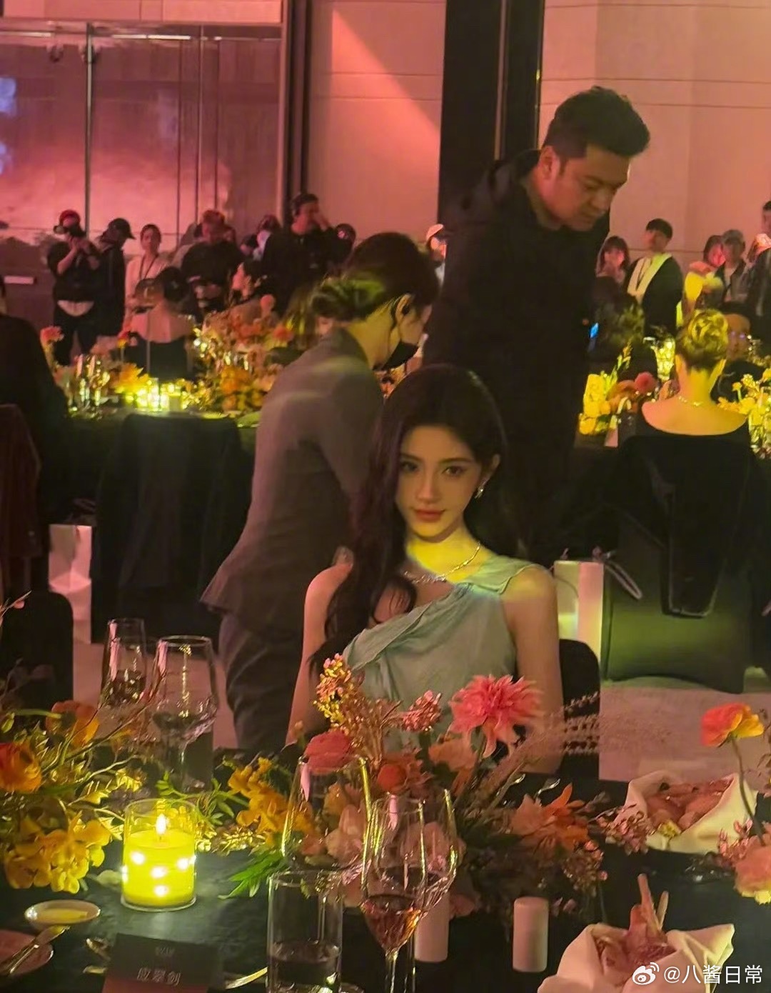 鞠婧祎赵雅芝高圆圆亮相芭莎珠宝盛典