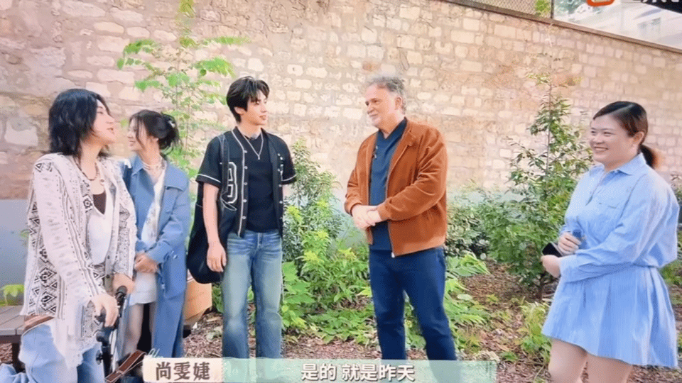 尚雯婕流利法语交流引赵昭仪惊叹