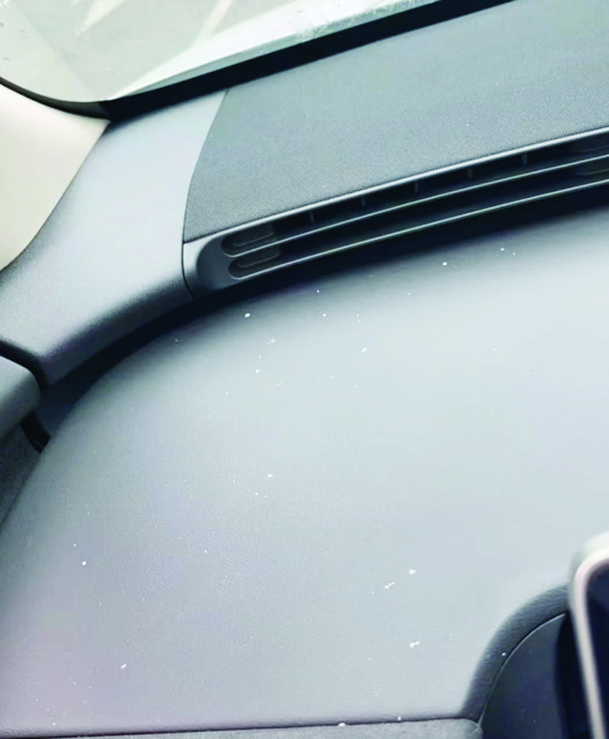 蔚来萤火虫回应空调喷粉,称氧化铝安全无害