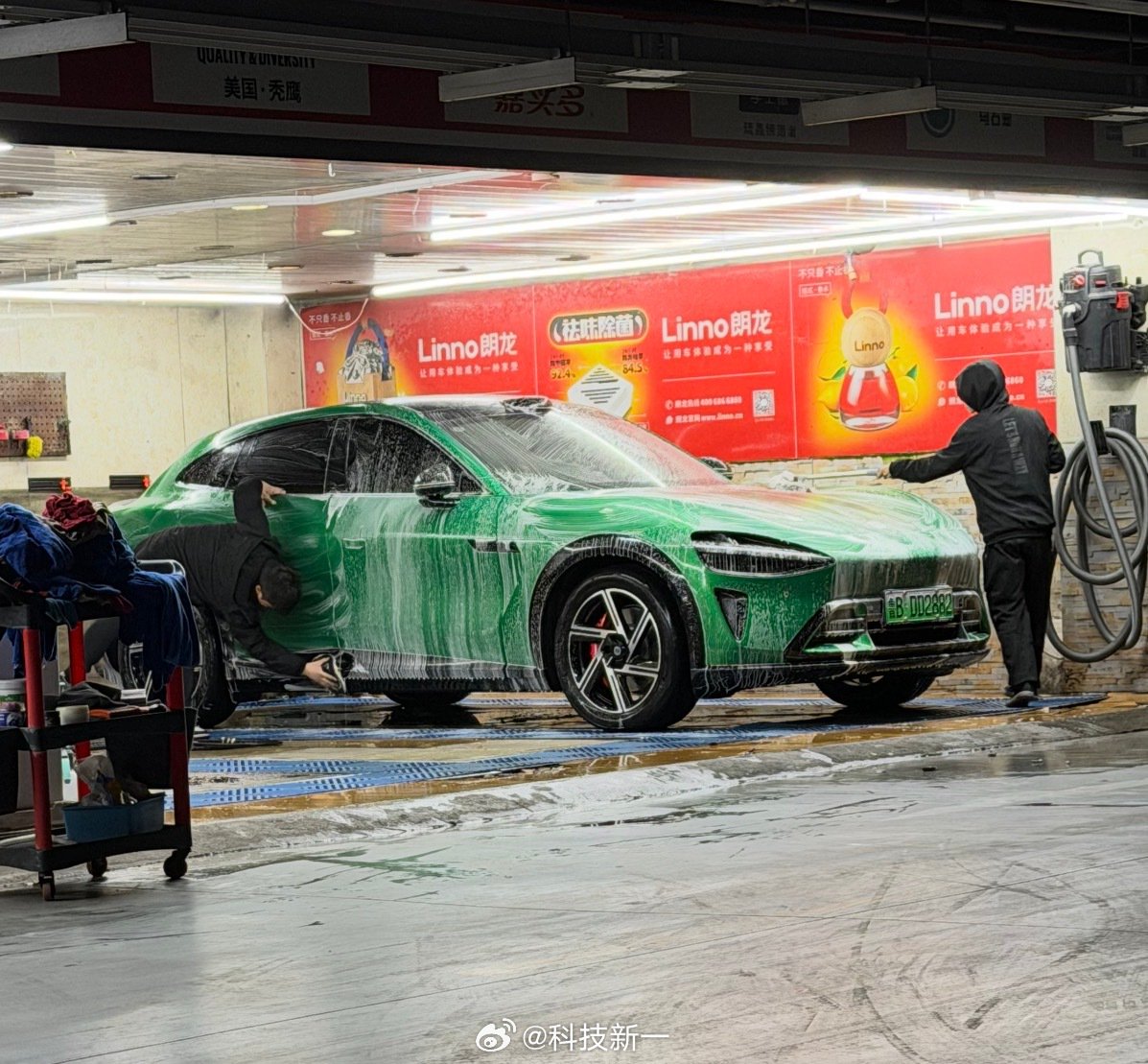 网友热议洗车频率，一周一次成焦点