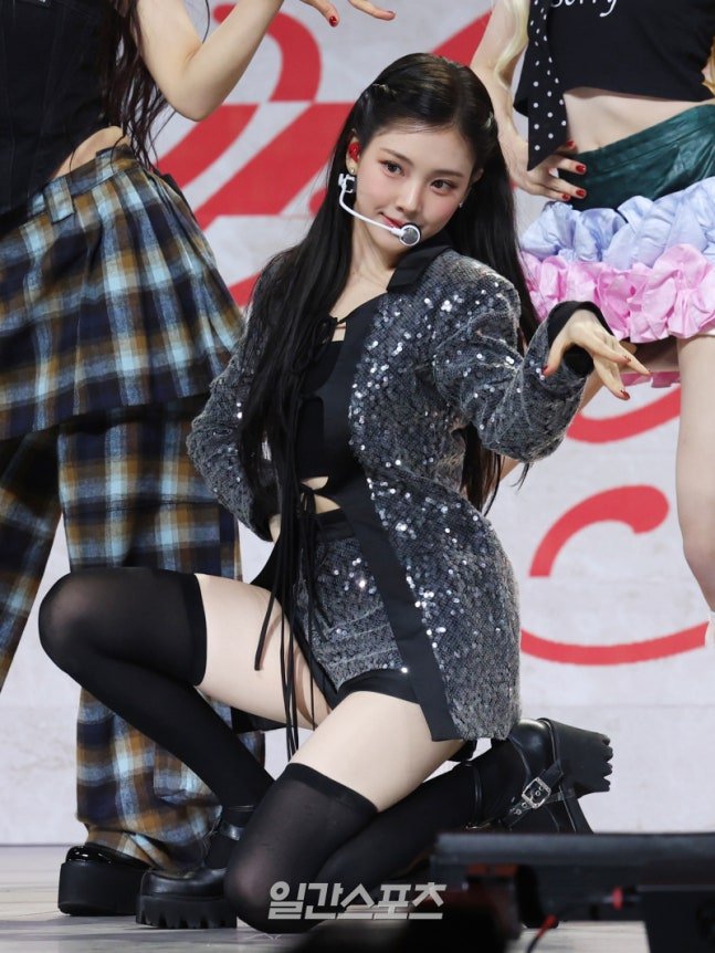 BabyDONTCry成员Yihyun出任人气歌谣主持人