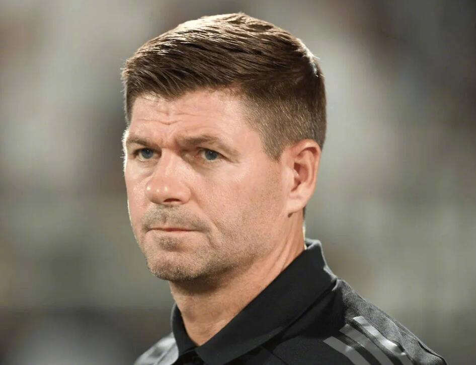 杰拉德盛赞赖斯,称其完美中场指挥官