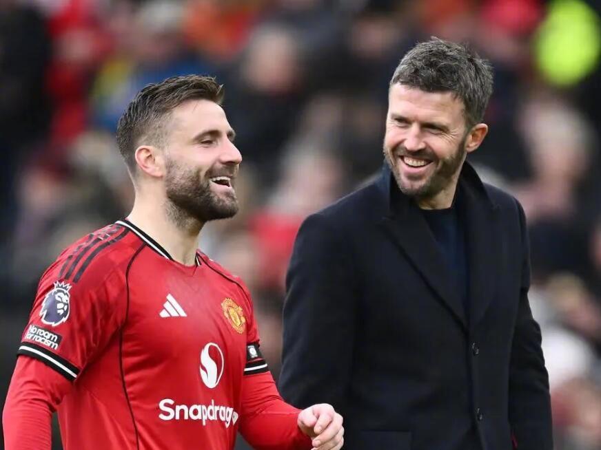 记者称曼联未接触恩迪亚耶但欣赏其多面手属性