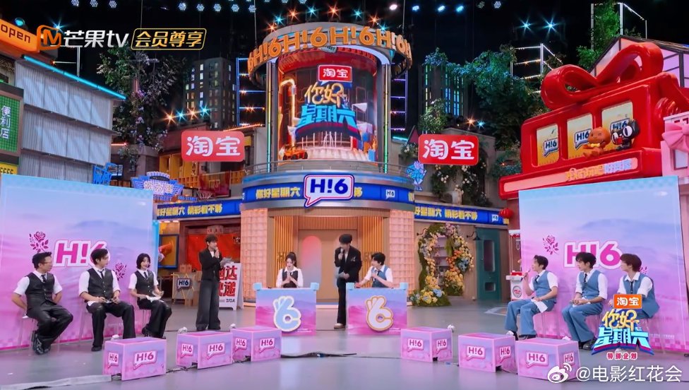 刘宇宁模仿迪丽热巴唱歌神还原