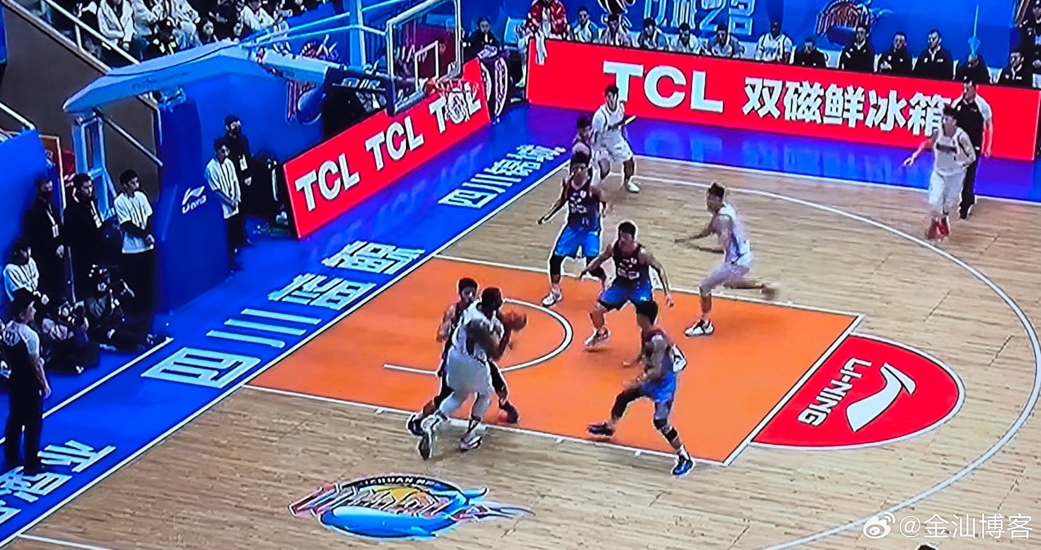 四川男篮全华班半场16分创尴尬纪录，金元篮球陷困境