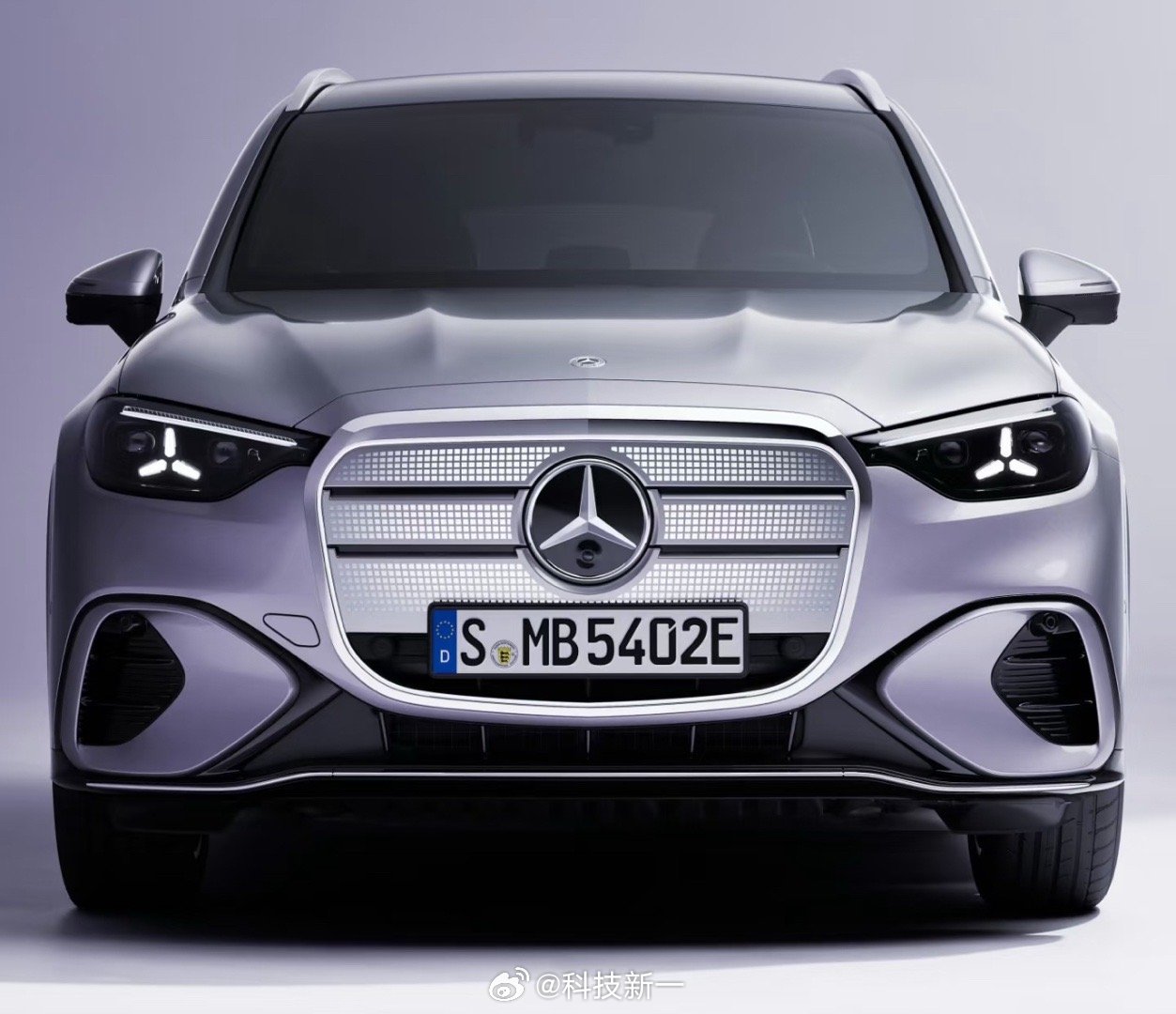 奔驰GLC、宝马iX3、奥迪TT颜值对比