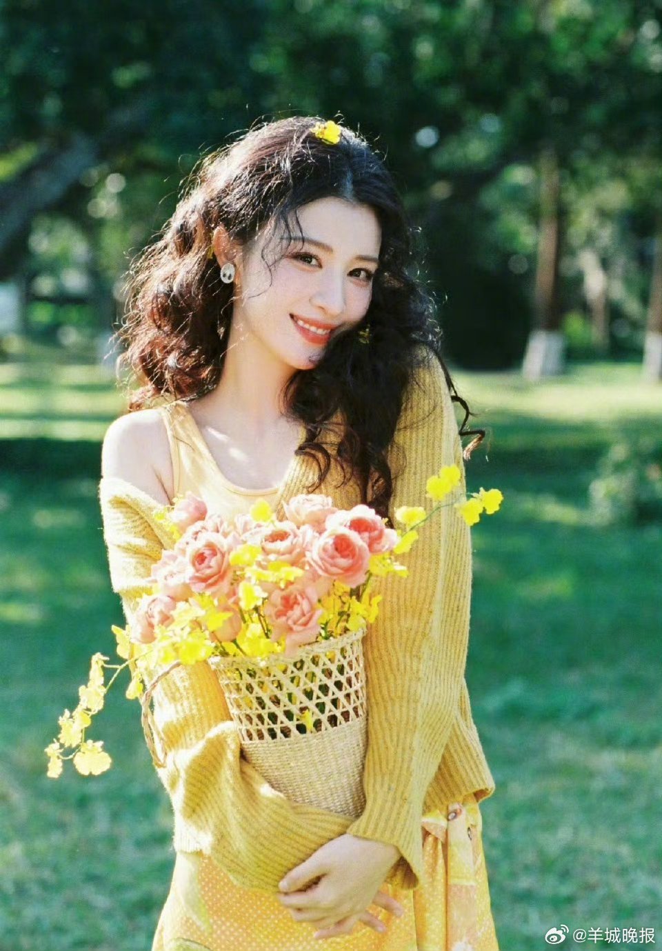 早春穿搭灵感分享，明星同款速收藏