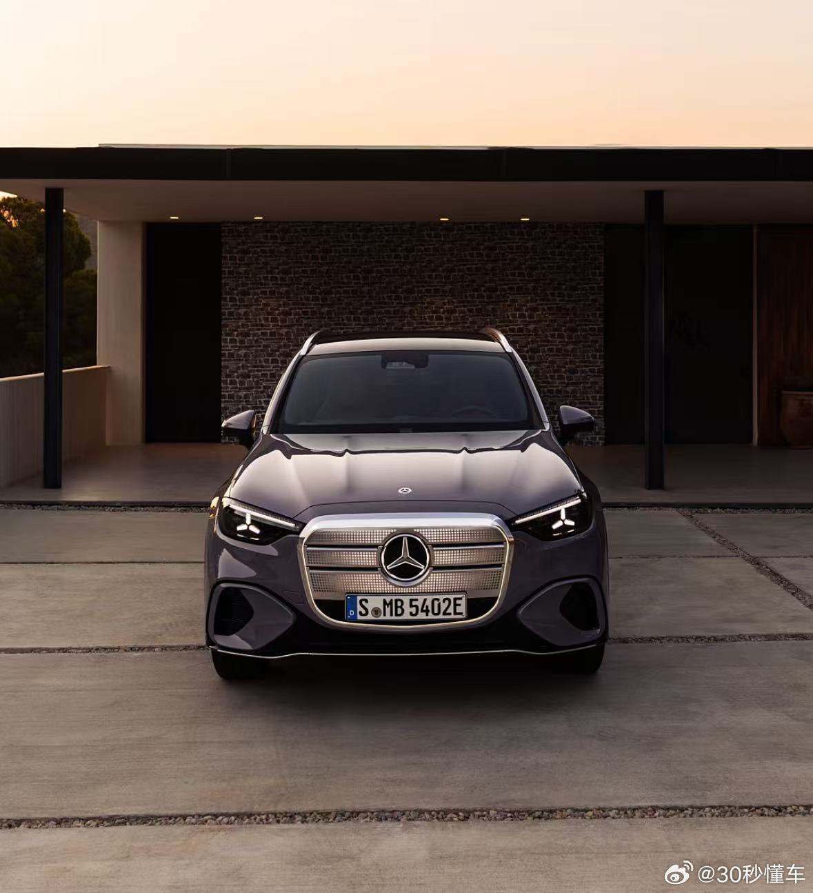 奔驰GLC EV明年国产,续航713公里配空气悬架