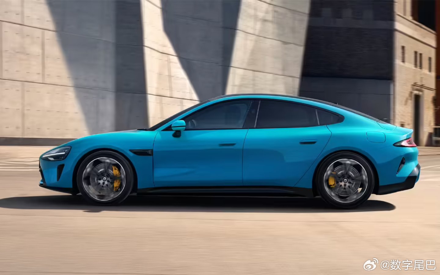 小米汽车新增应急停车功能，触发三级报警未接管将自动刹停