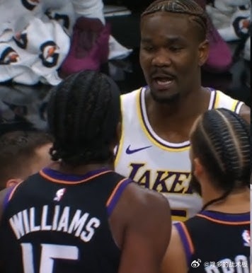 艾顿透露肘伤源于对抗马威，这对太阳队的季后赛前景将产生怎样的影响？