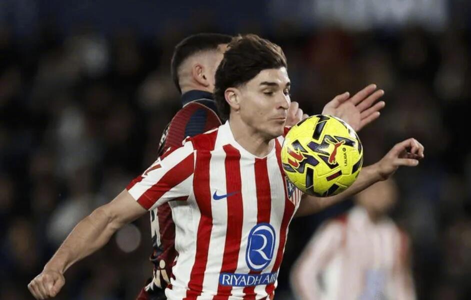 阿尔瓦雷斯今夏或成转会焦点，阿森纳切尔西有意但球员倾向巴萨