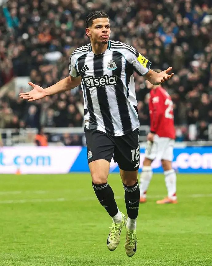 曼联1:2遭纽卡绝杀，卡里克执教10场不败纪录终结