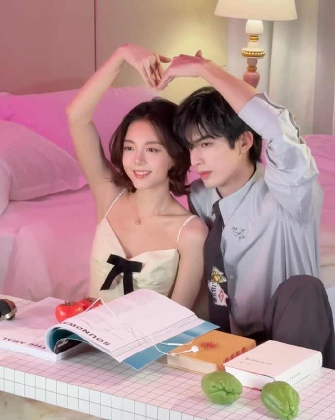 宋威龙赵今麦马场互动引热议