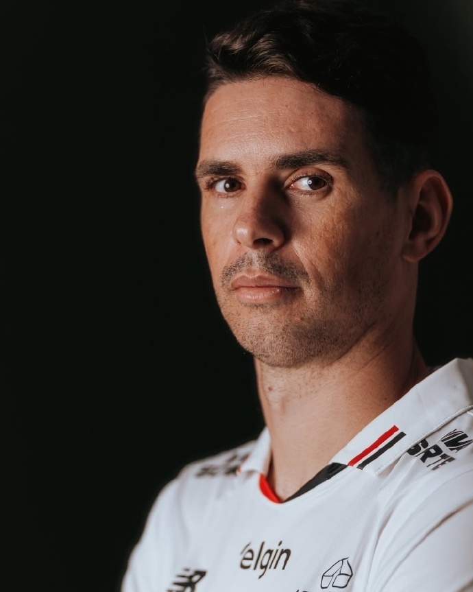 奥斯卡放弃5000万雷亚尔与圣保罗解约，即将退役