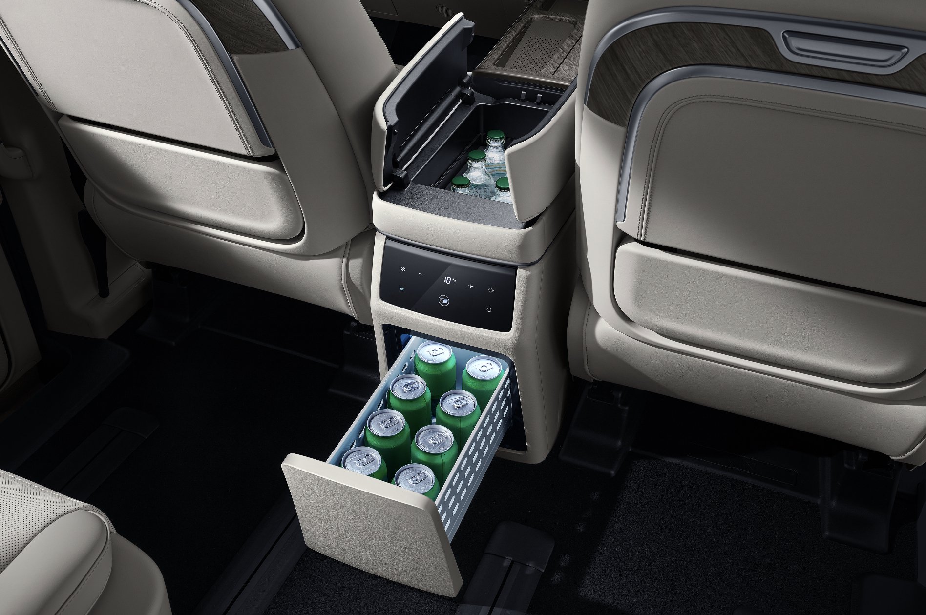 魏牌高山7预售30万内家庭MPV兼顾空间与操控