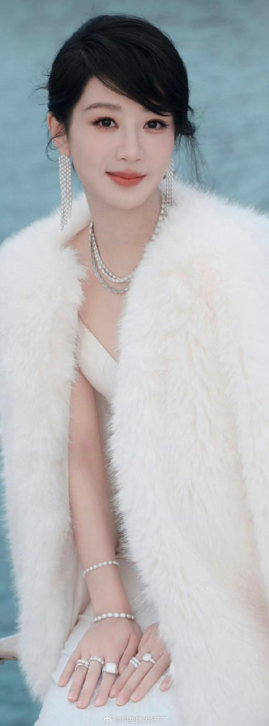 杨紫王楚然妆造相似引热议