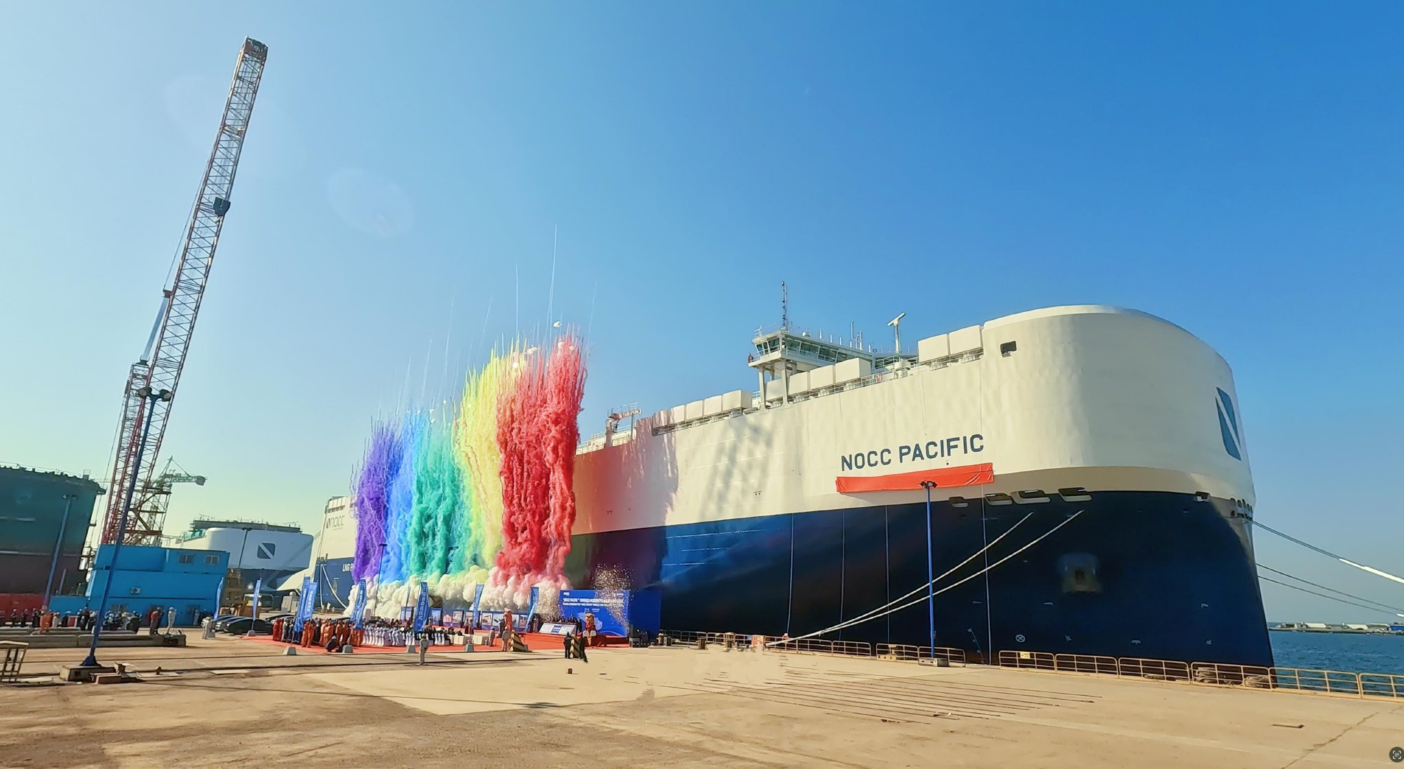 全球首艘新能源车运输船完工，适配国际新标准