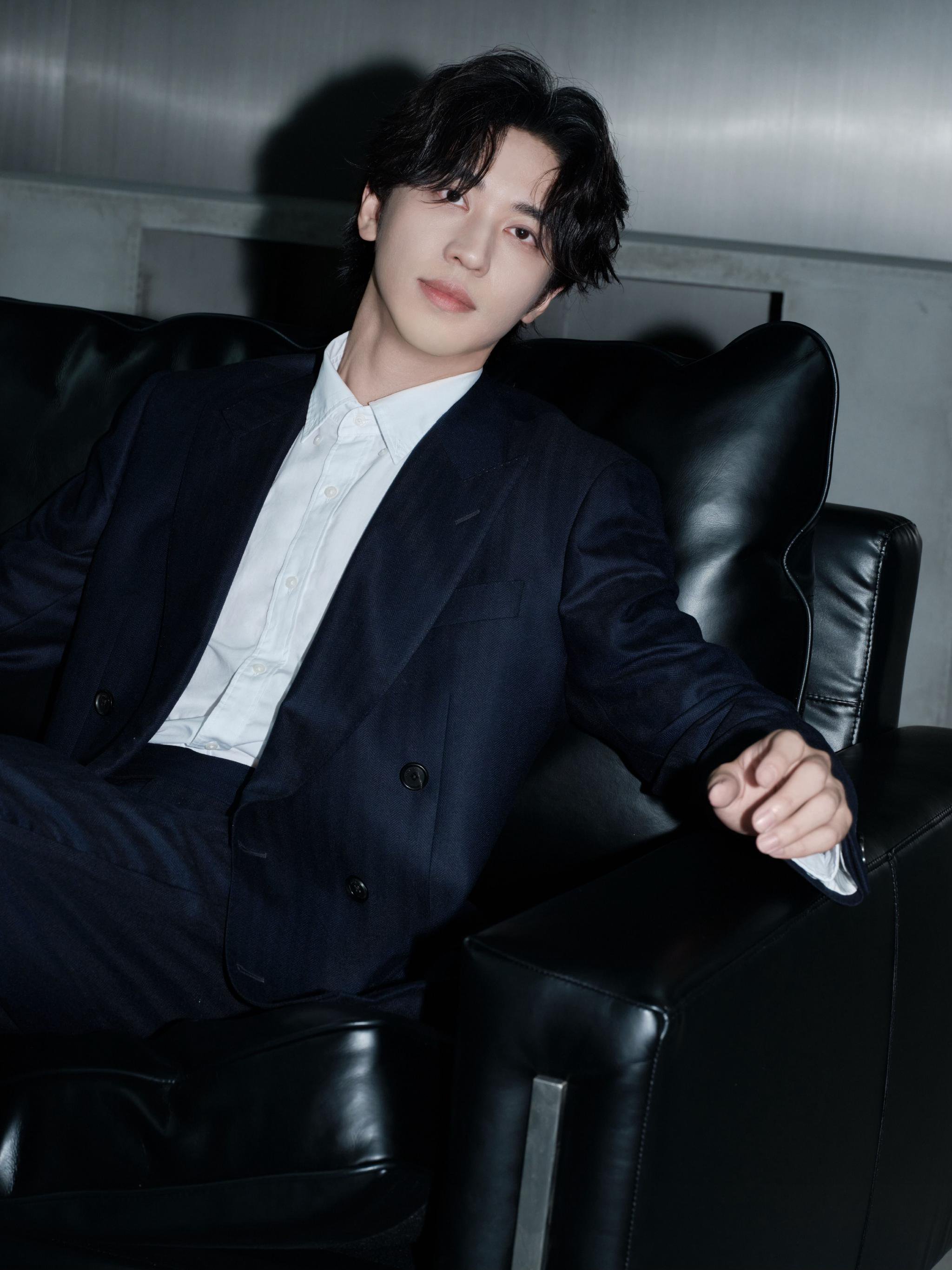 许魏洲最新照片引发关注