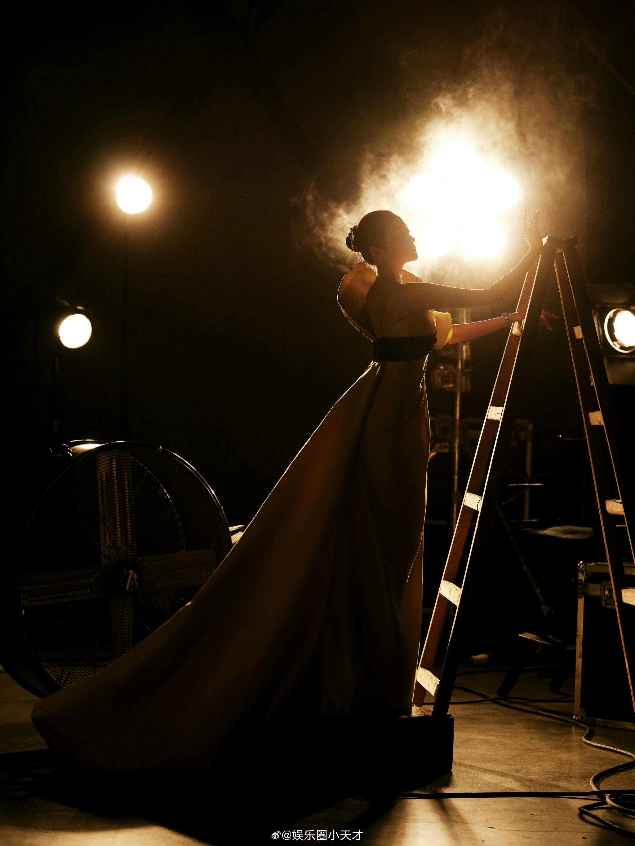 关晓彤姚晨倪妮王珞丹亮相金鸡奖