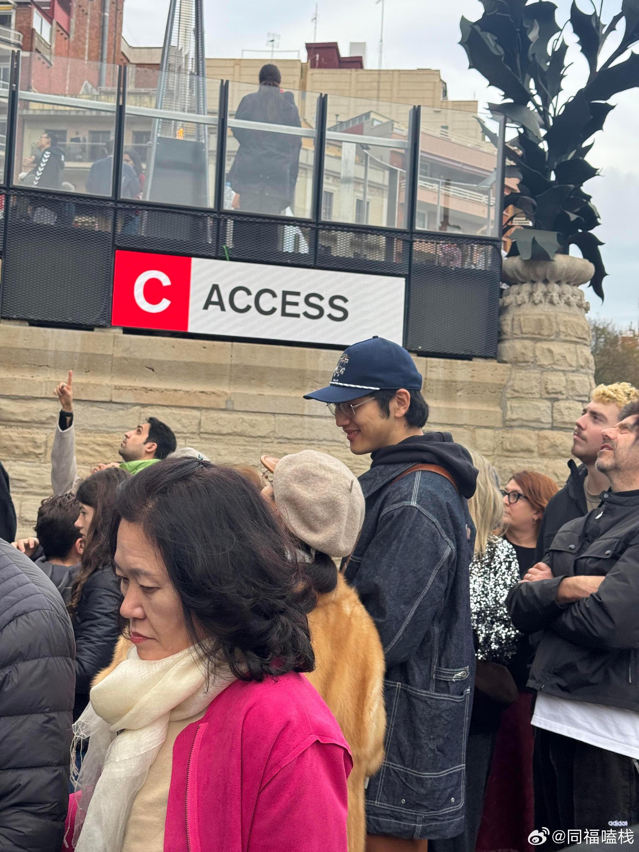 巴塞罗那偶遇金莎与厨神