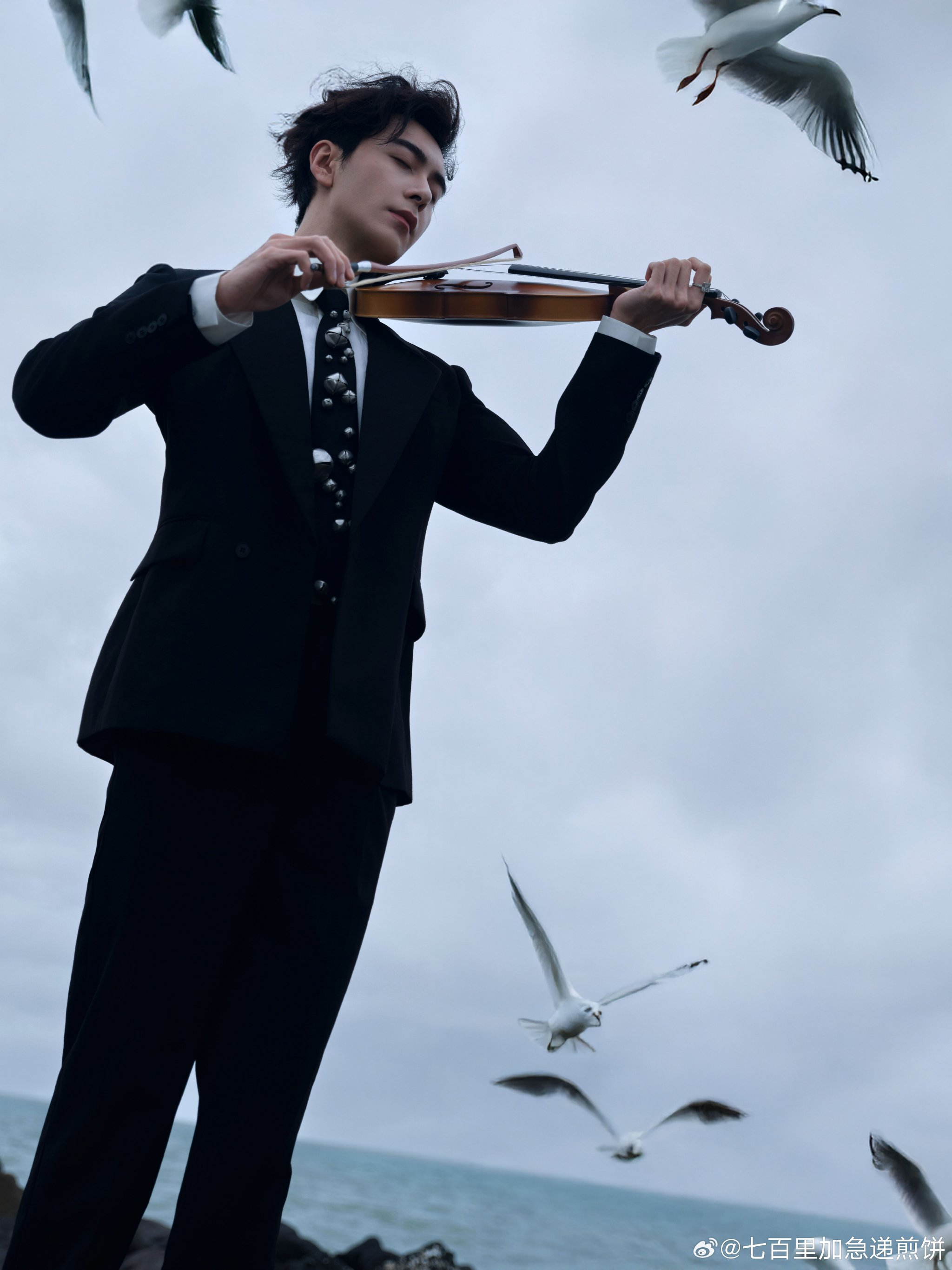 陈星旭亮相星光大赏文艺出图