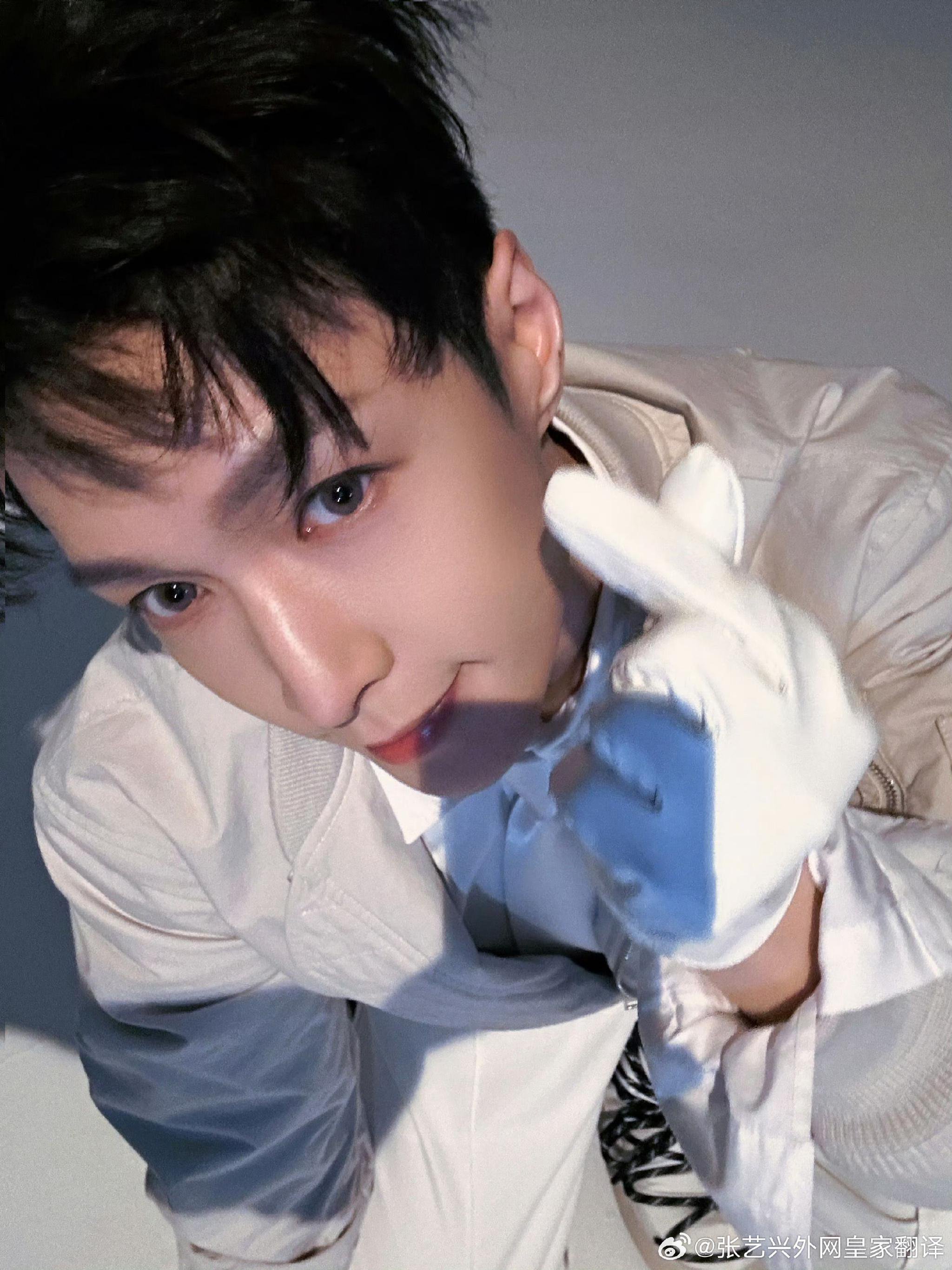 张艺兴2025闹天宫巡演获微博网友年度喜爱作品