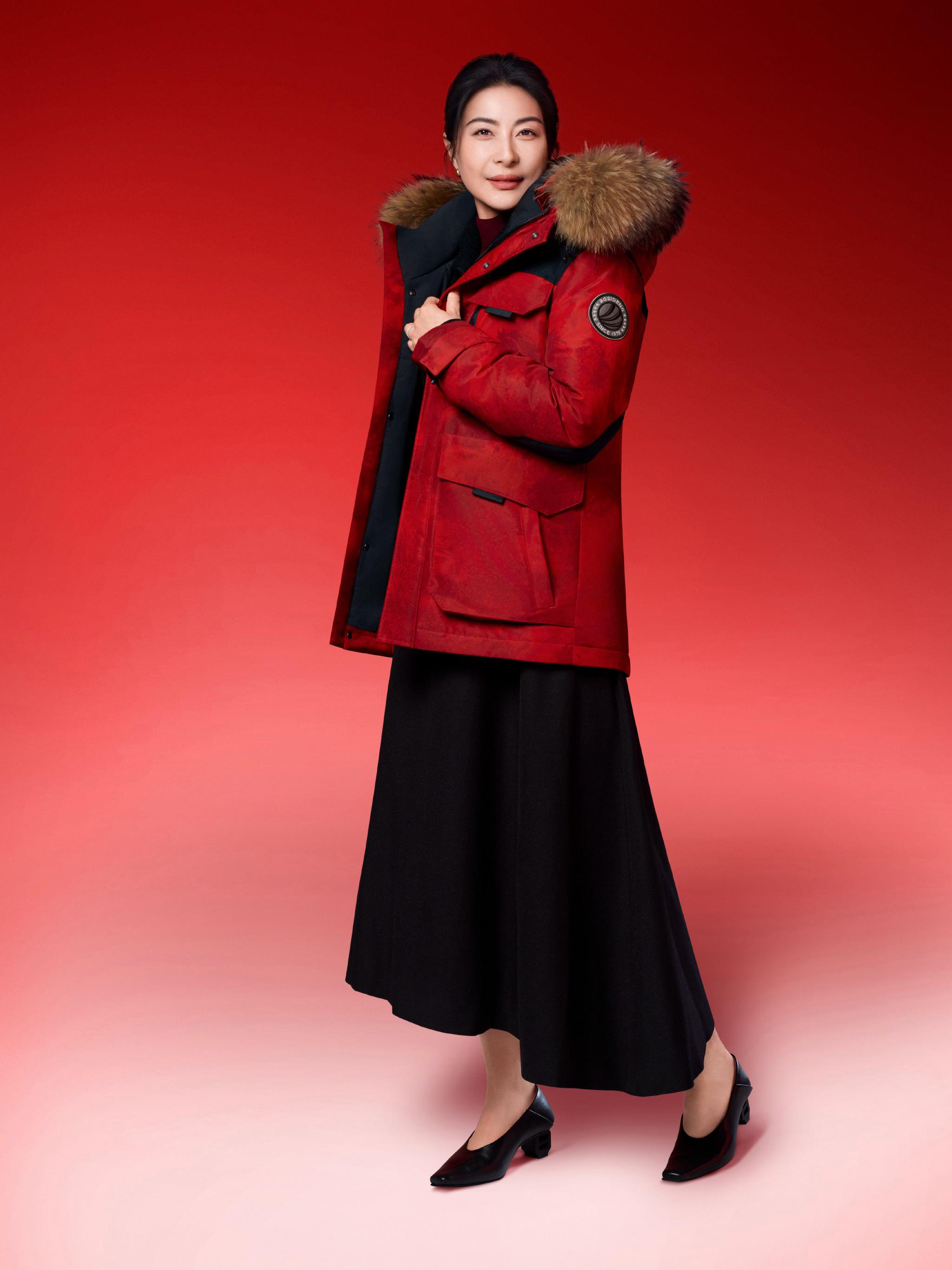 波司登联名设计师推马年羽绒服，新年送礼升温12℃