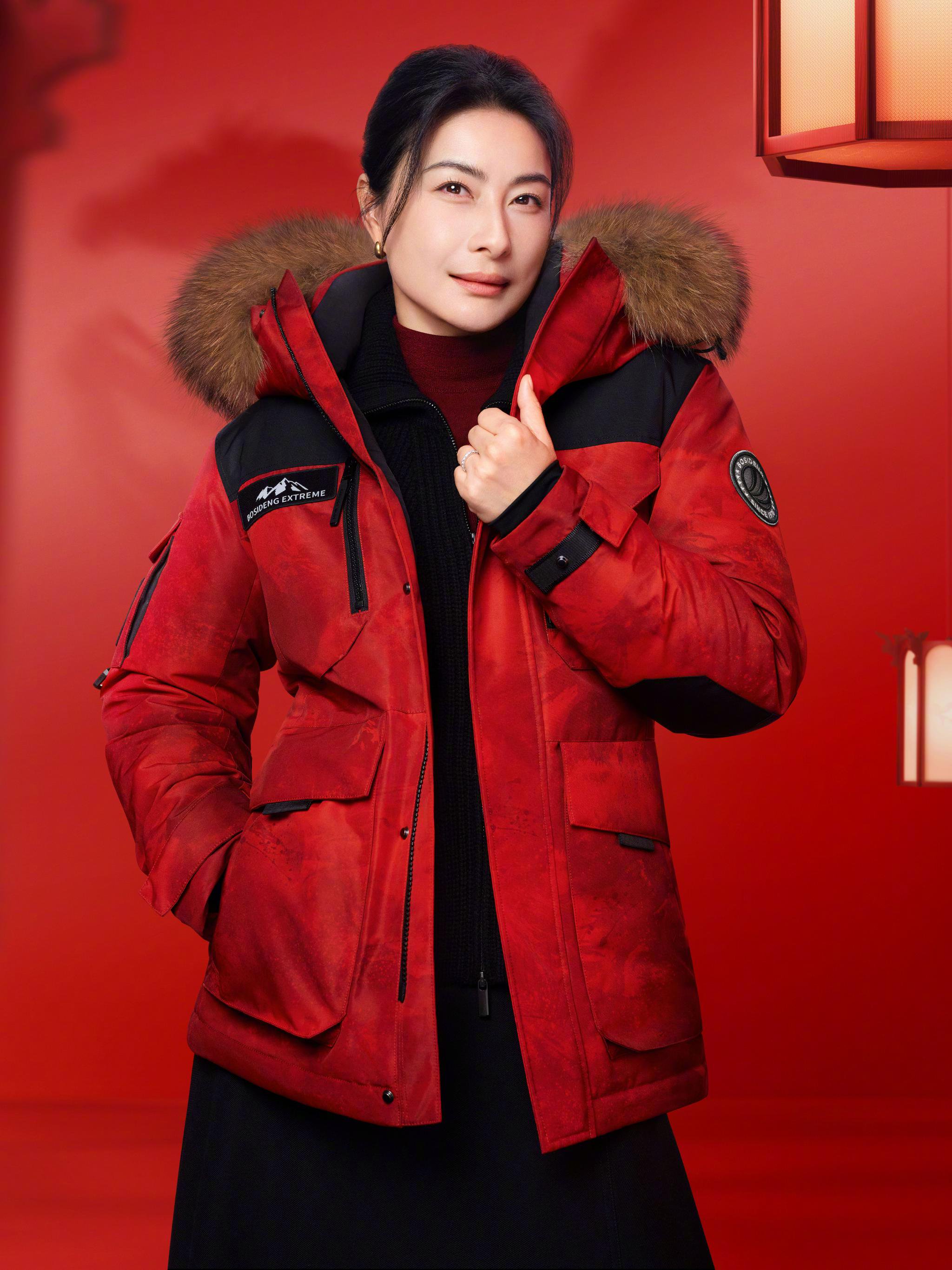 波司登联名羽绒服成新年送礼首选，父母实测保暖又轻便