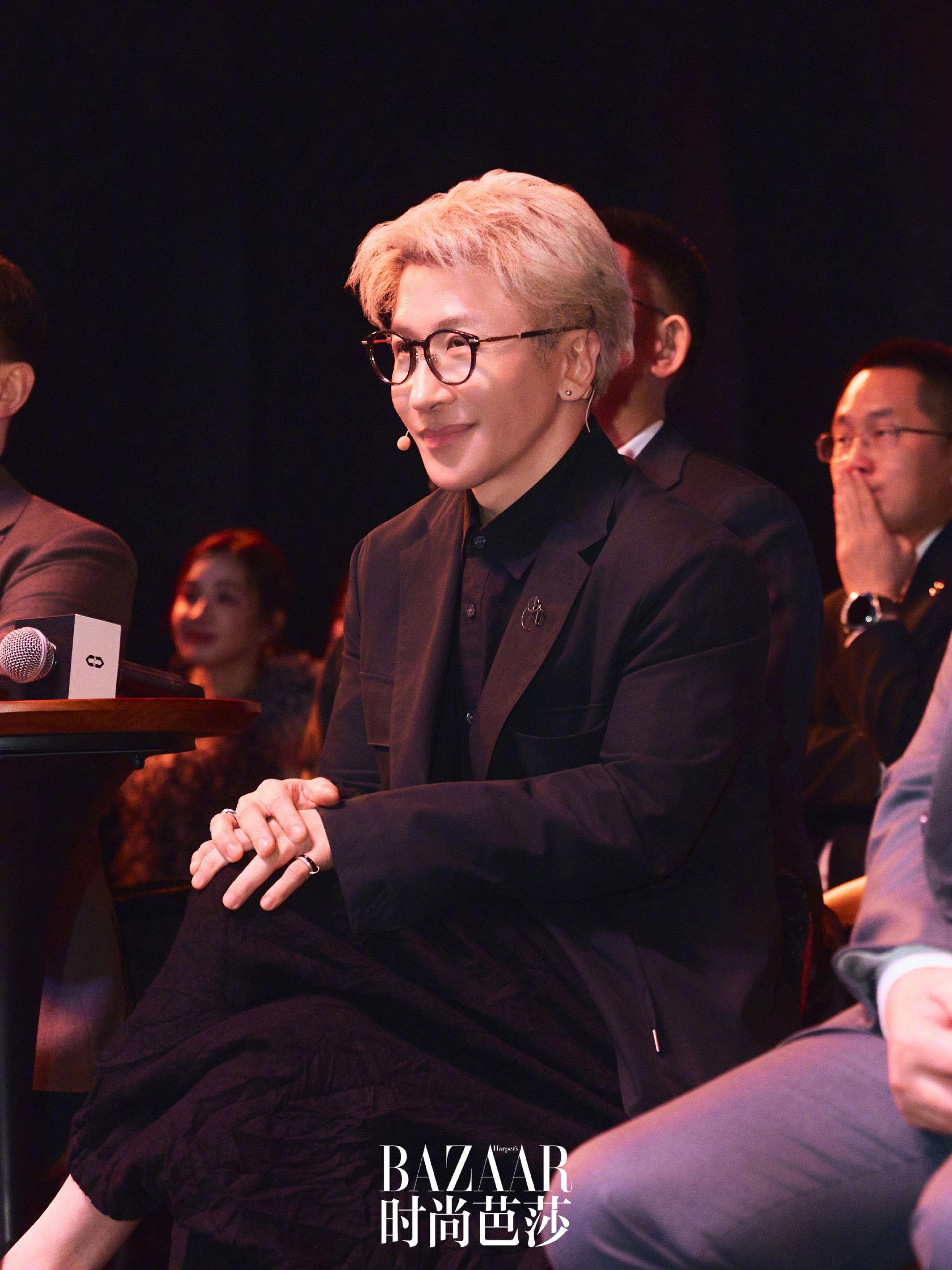 洪灏刘谦等车主共聚星光之夜分享生活故事